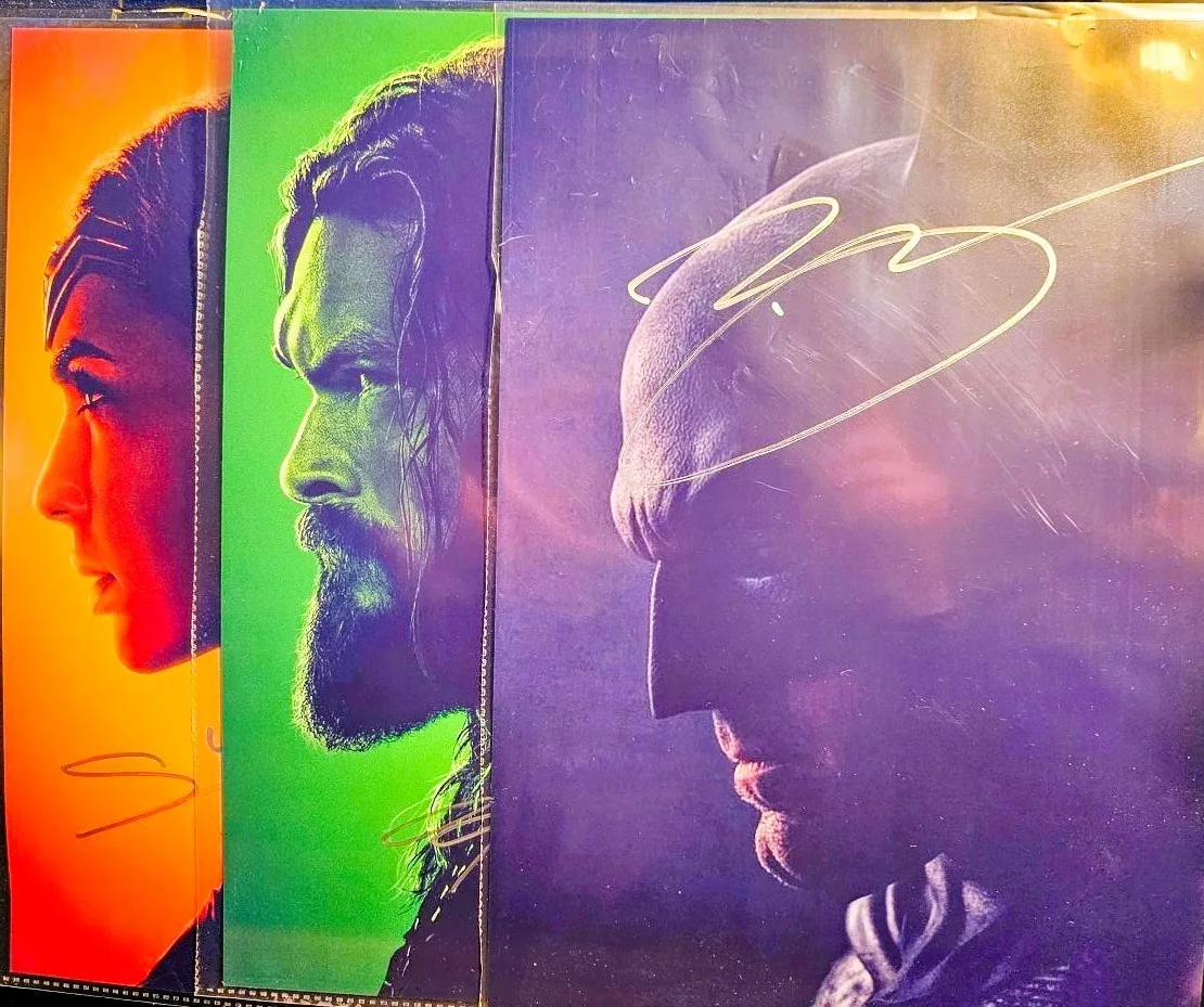 Gal Gadot, Ben Affleck, Jason Momoa — Wonder Woman, BATMAN, AQUAMAN signed Gal Gadot, Ben Affleck, Jason Momoa 8x12COA