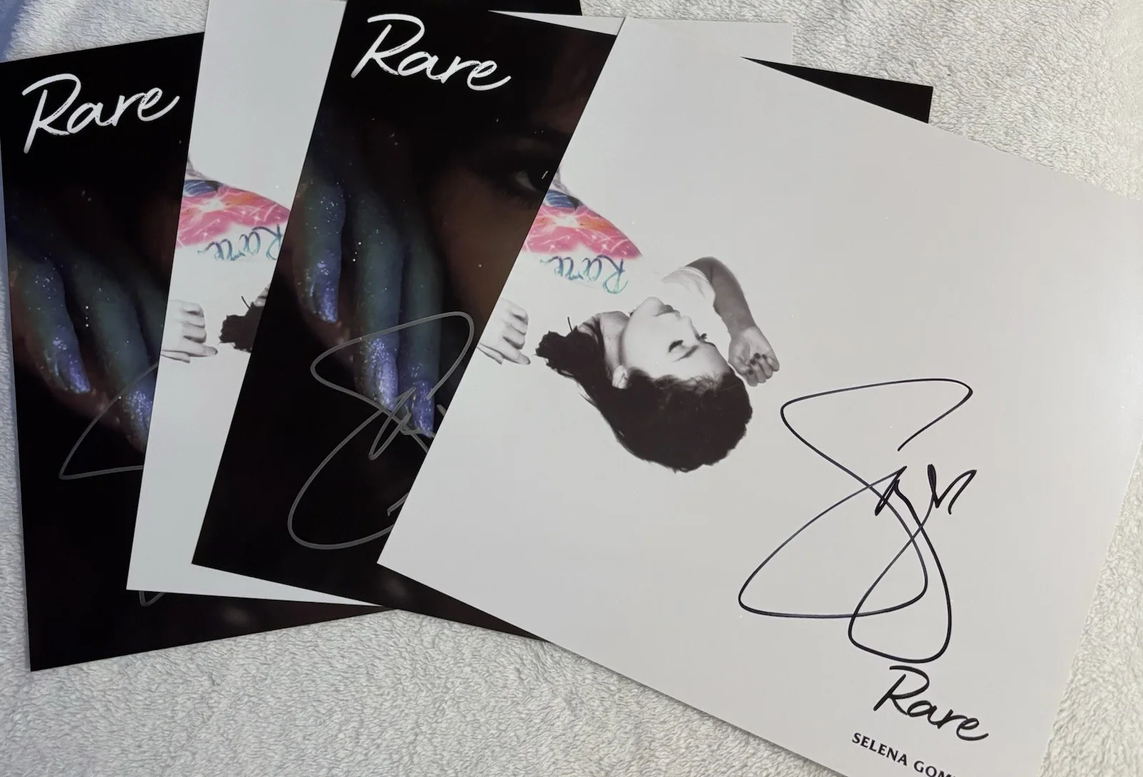 SELENA GOMEZ 'RARE' Autographed / Signed 12x12 Lithograph, image 3
