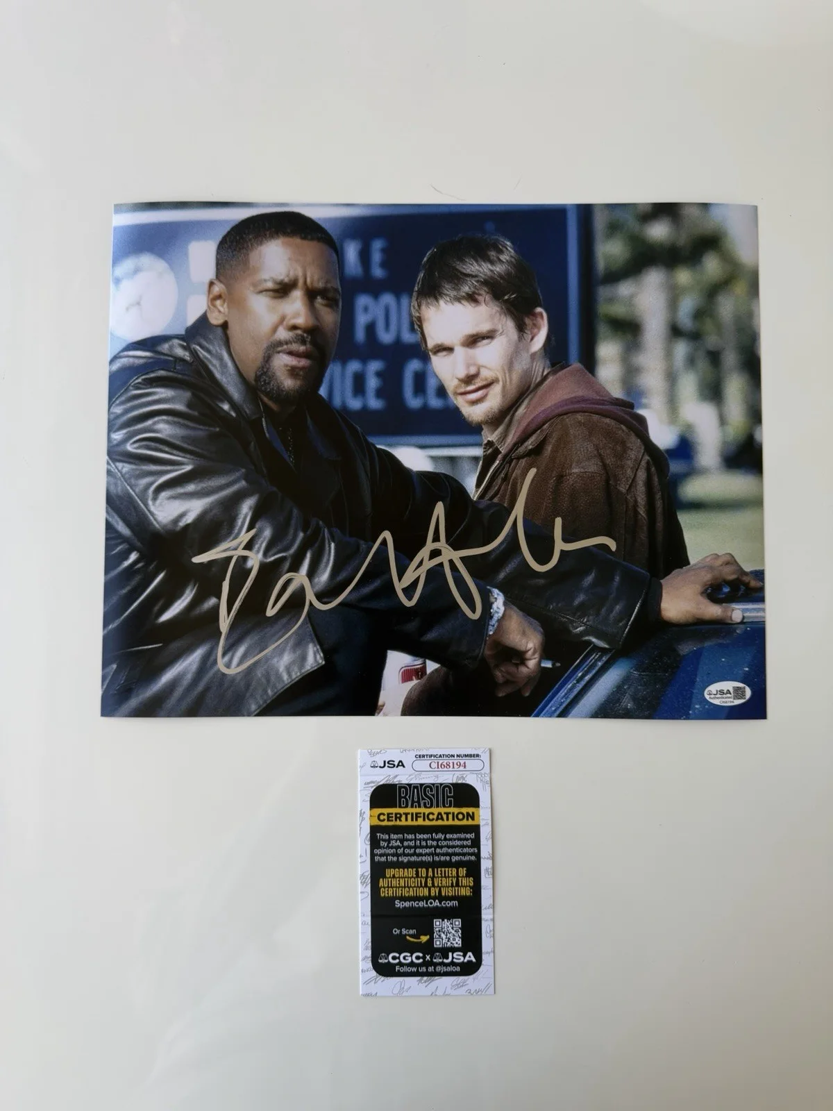 Ethan Hawke — Ethan Hawke Autographed 11x14 Photo Training Day Actor JSA COA