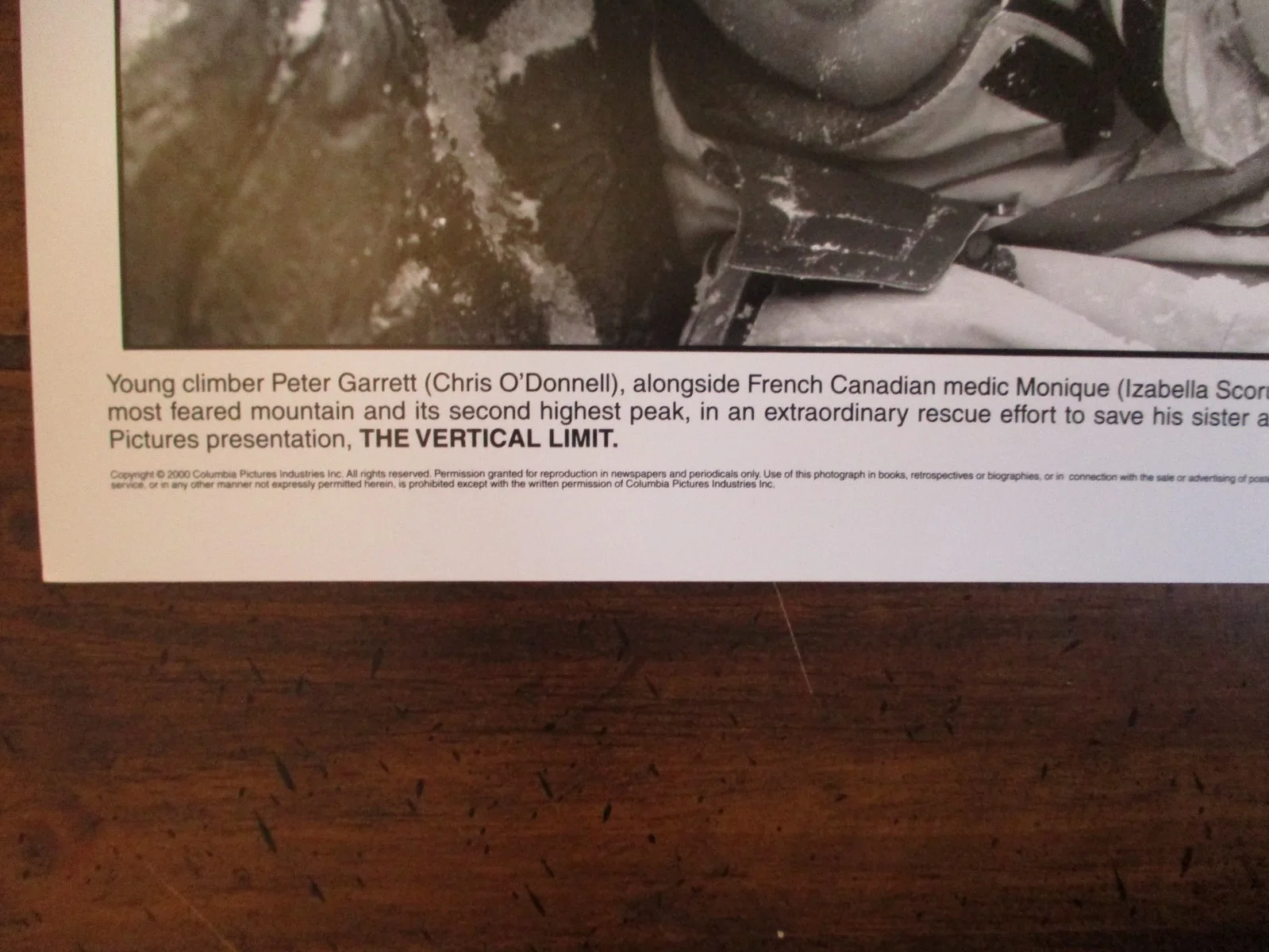 Chris O'Donnell/Izabella Scorupco(VERTICAL LIMIT)2000 10 x 8 Black/White Photo, image 2