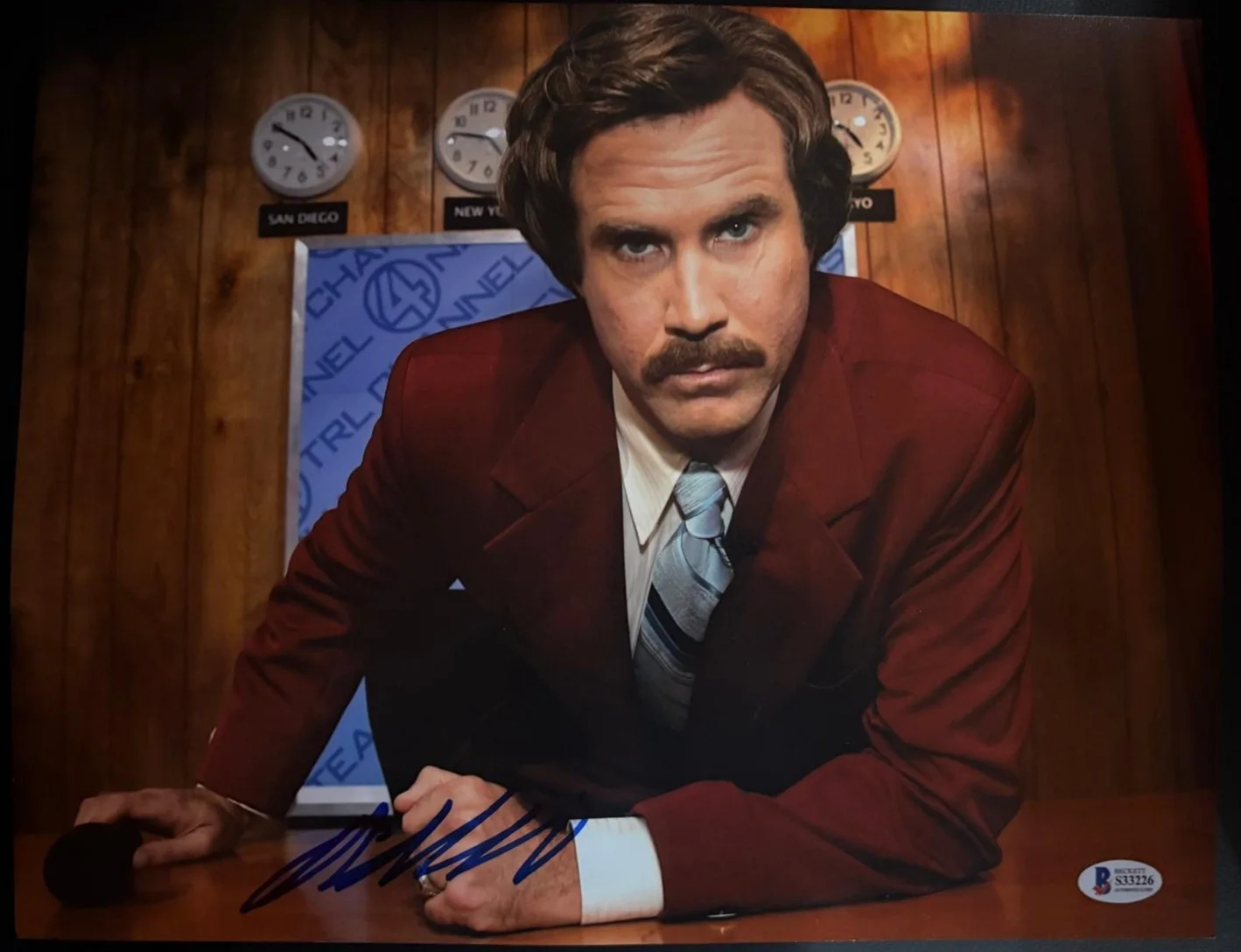Will Ferrell — WILL FERRELL SIGNED AUTOGRAPHED 11X14 PHOTO ANCHORMAN OTHER GUYS GET HARD JSA B