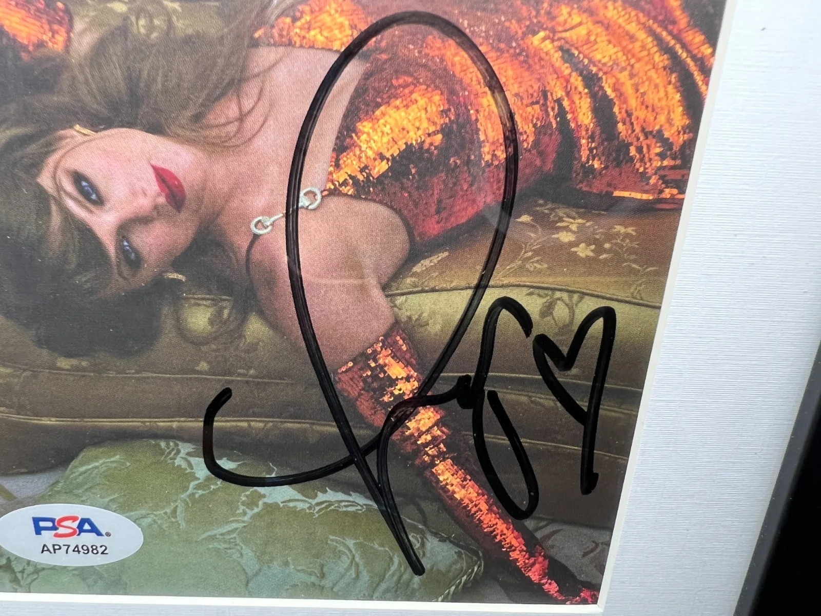 LONG TEARDROP Taylor Swift Signed The Life of a Showgirl CD Album Photo #2 PSA, изображение 2