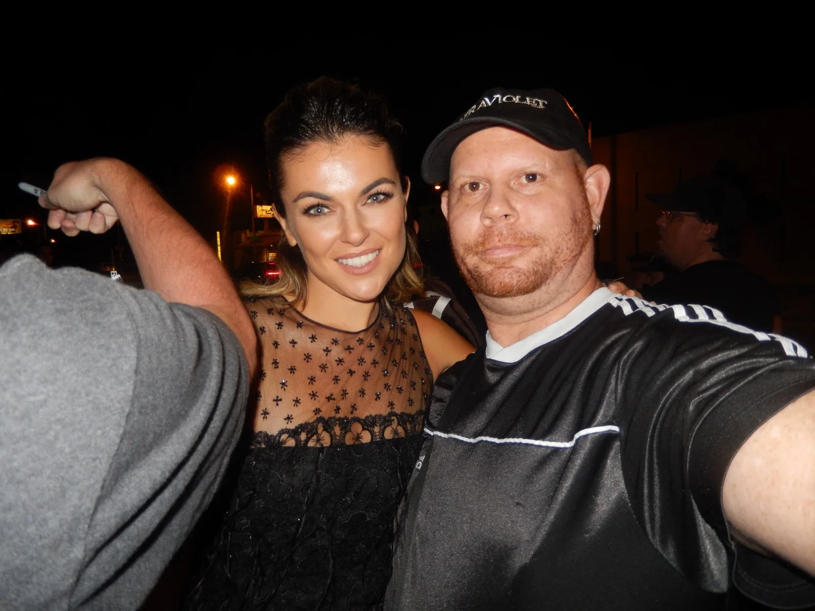 SERINDA SWAN — Serinda Swan Tron Legacy matted signed index card with photo 11x17 #1 Siren, изображение 4