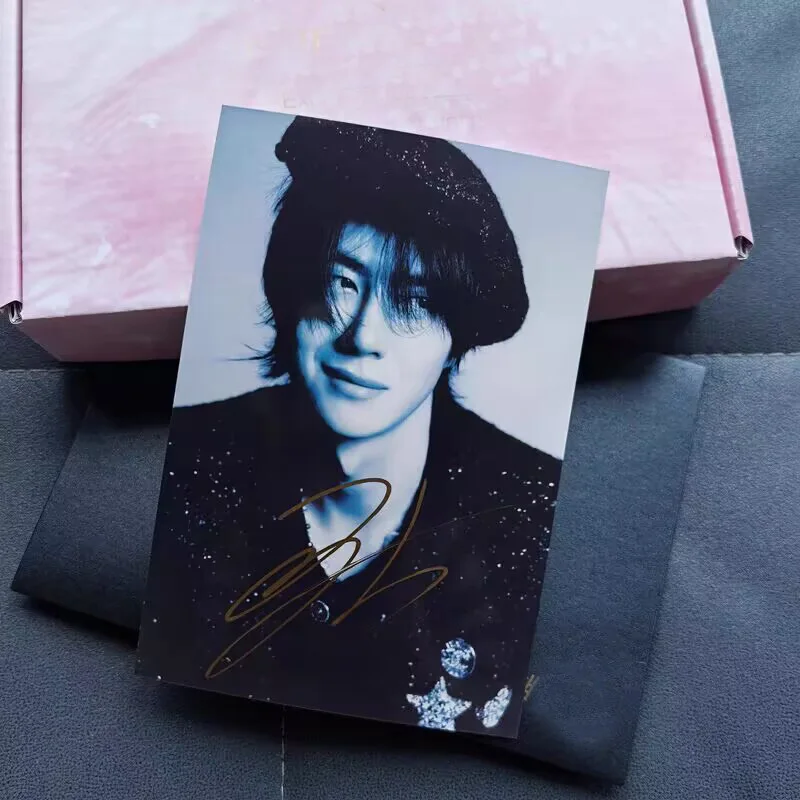 2025 Wang Yibo Autographed Signed Photos WANG YIBO Photograph Photos, image 3