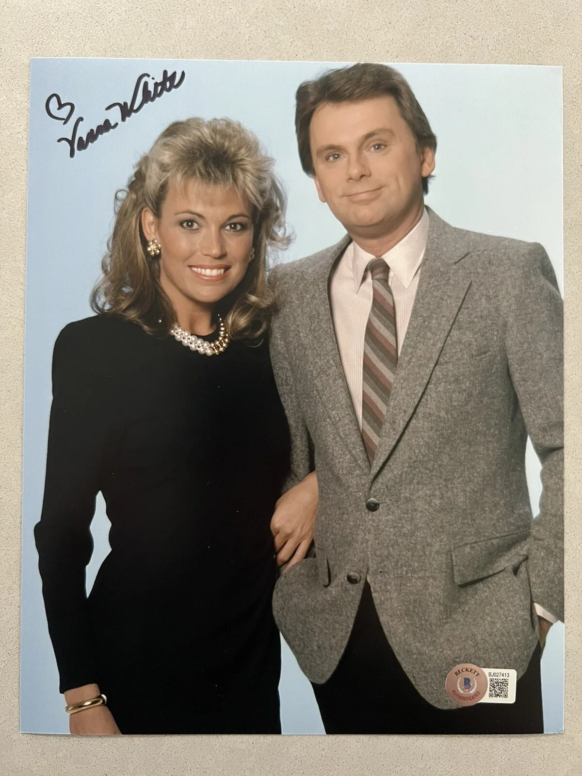Vanna White — Vanna White autographed signed 8x10 photo Beckett BAS COA Sexy Wheel Of Fortune
