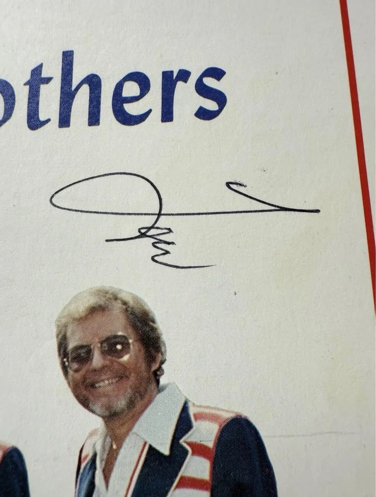 Statler Brothers Autographed Suoviner Book, image 5