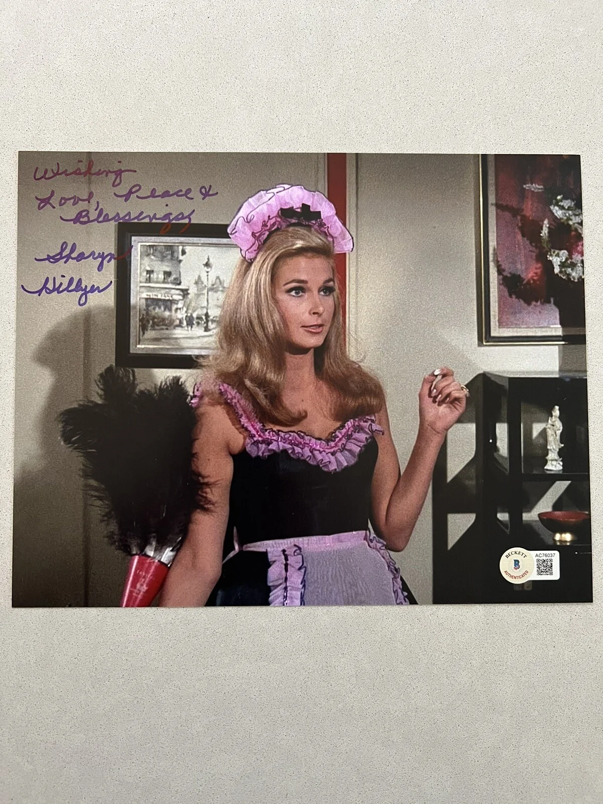 Sharyn Hillyer — Sharyn Hillyer autographed signed 8x10 photo Beckett BAS COA Sexy Hot Trek *INSR