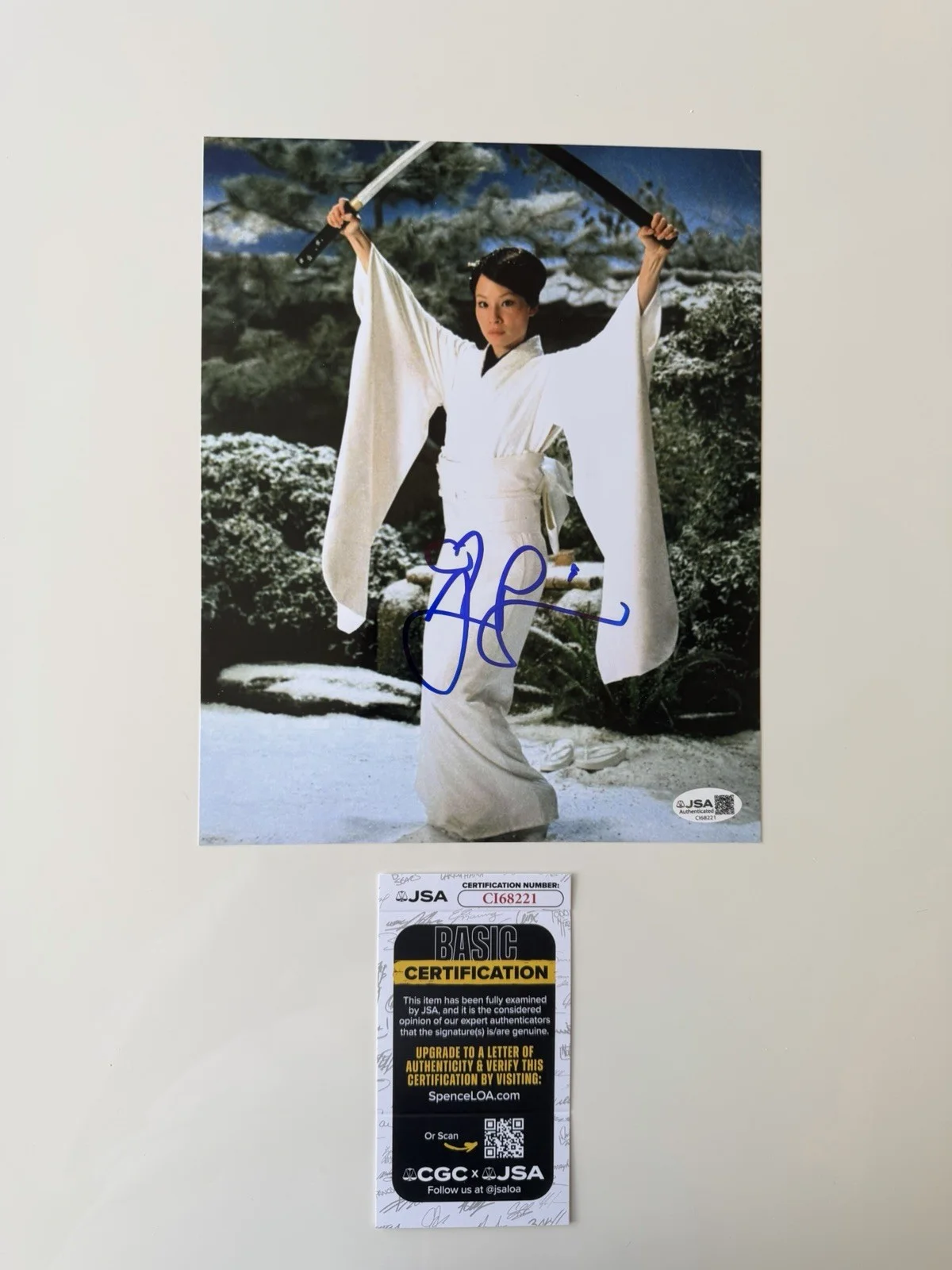 Lucy Liu — Lucy Liu Autographed 8x10 Photo Kill Bill Charles Angels Hollywood Star JSA COA