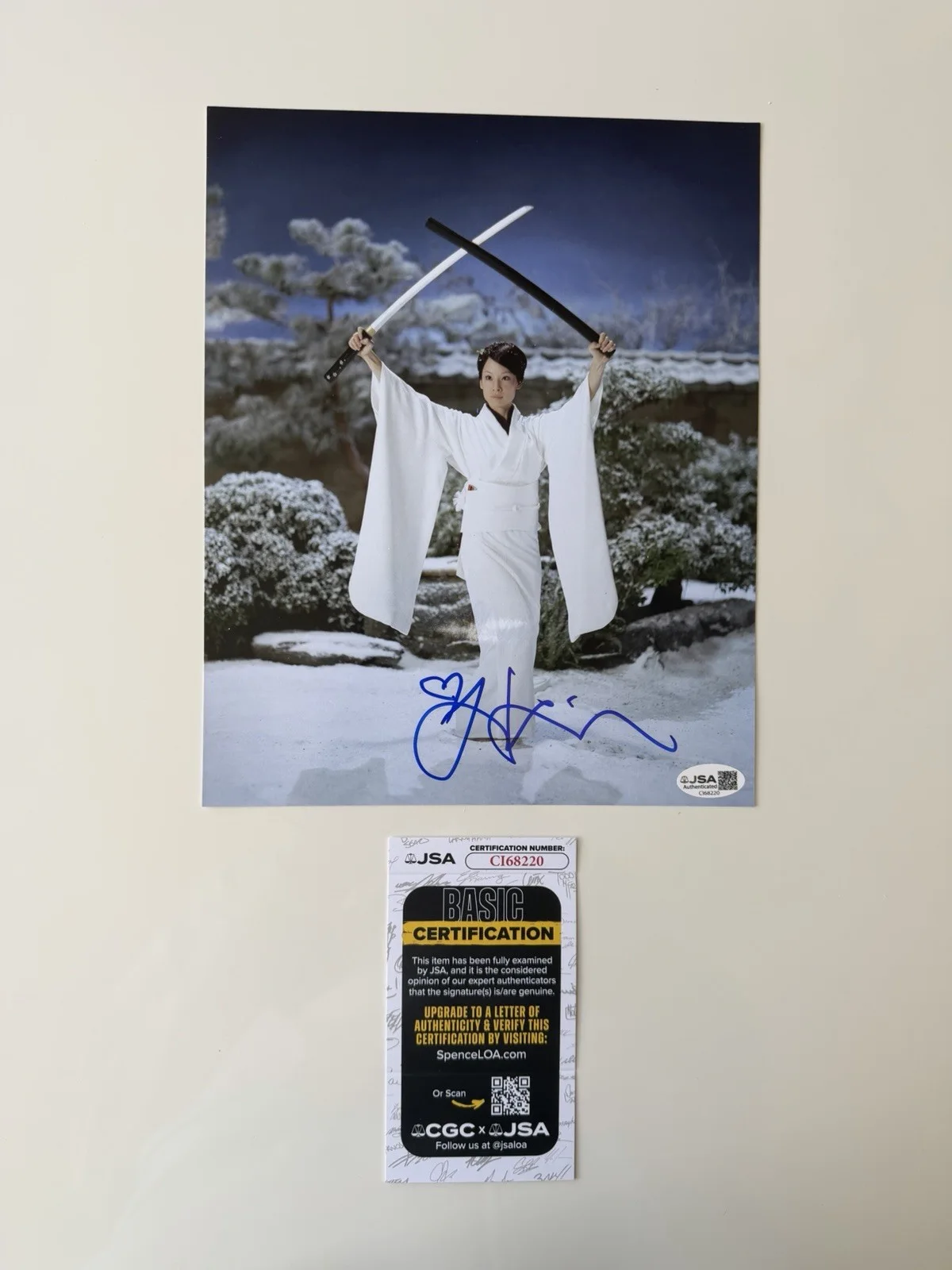 Lucy Liu — Lucy Liu Autographed 8x10 Photo Kill Bill Charles Angels Hollywood Star JSA COA