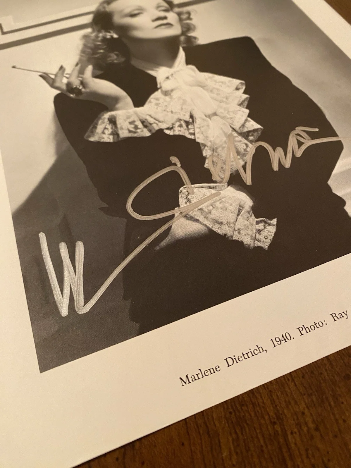 Marlene Dietrich — Marlene Dietrich Signed Autographed Photo With COA Touch Of Evil Stage Fright, image 3