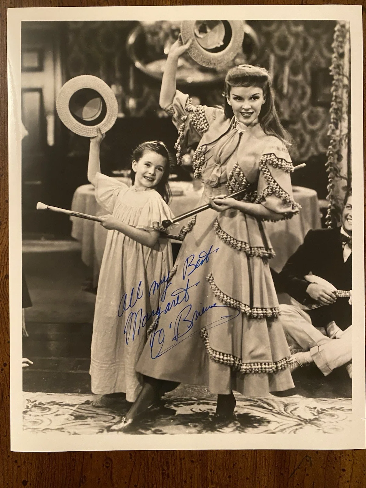 Margaret O’Brien — Margaret O’Brien Signed Autographed 8x10 Photo With COA Meet Me In St Louis