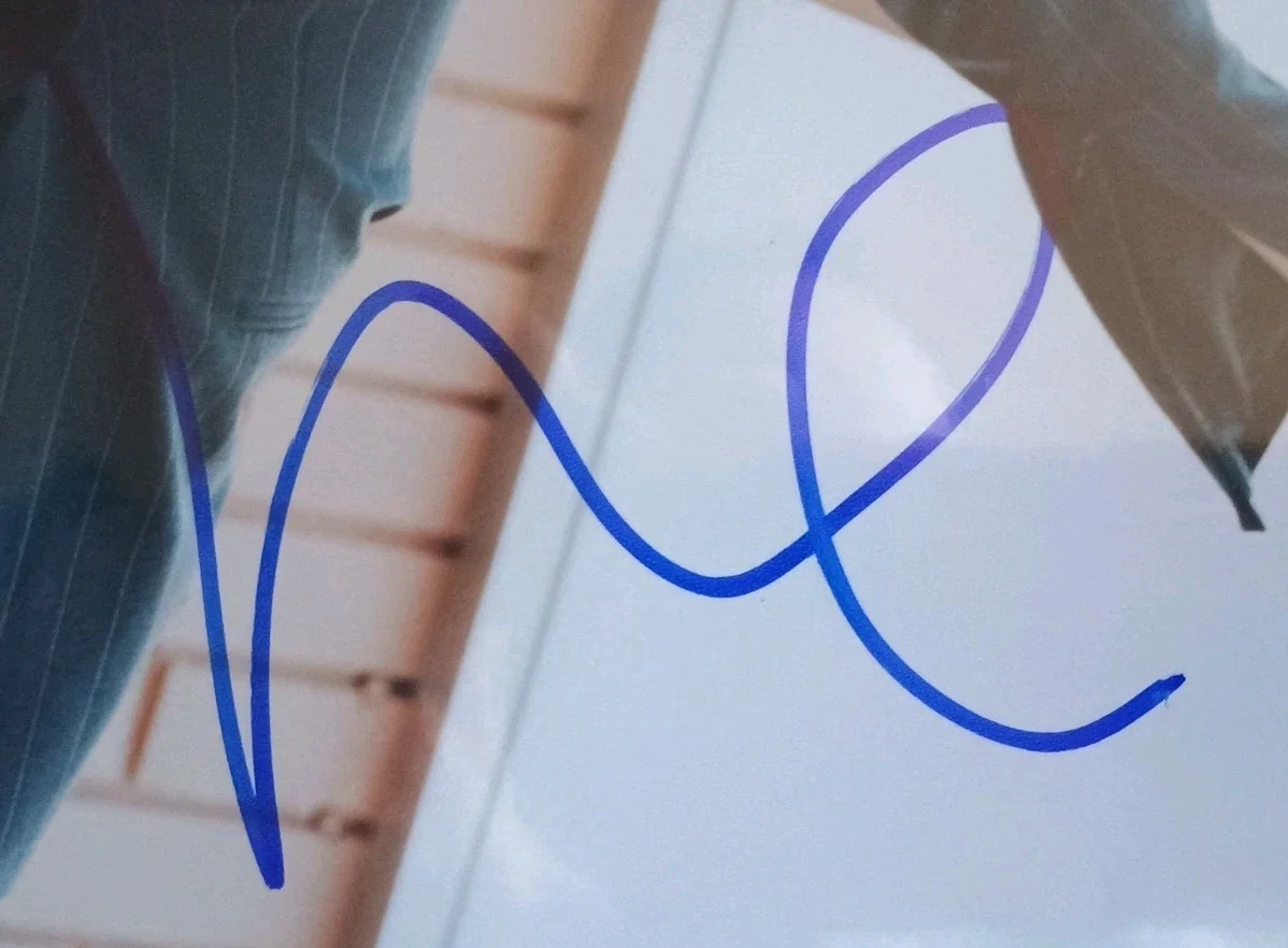 Maggie Gyllenhaal — MAGGIE GYLLENHAAL SIGNED 8x10 ACOA COA SEXY HOT ACTRESS, image 2