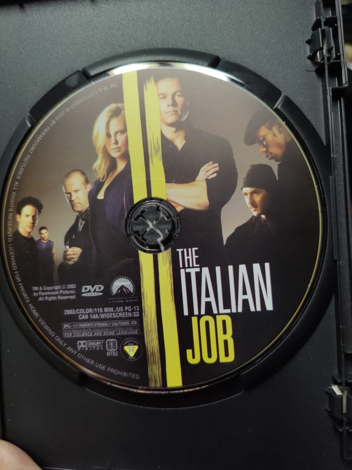Movie Star Mark Wahlberg Autographed The Italian Job Inside Cover w DVD, изображение 2