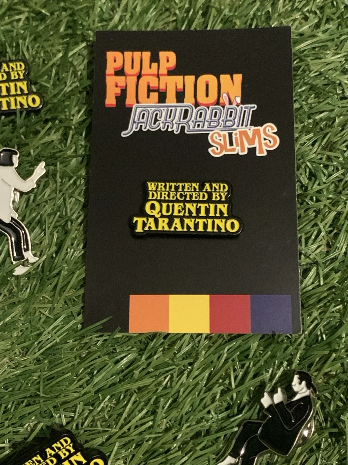 Written and Directed by Quentin Tarantino Pin Badge Button Movie Film NEW, изображение 2
