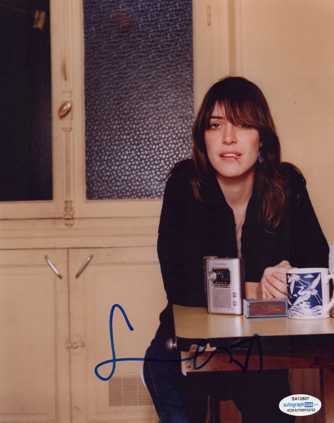 LESLIE FEIST — Leslie FEIST signed Autographed 8x10 Photo SINGER My Moon My Man 1234 ACOA COA, изображение 3