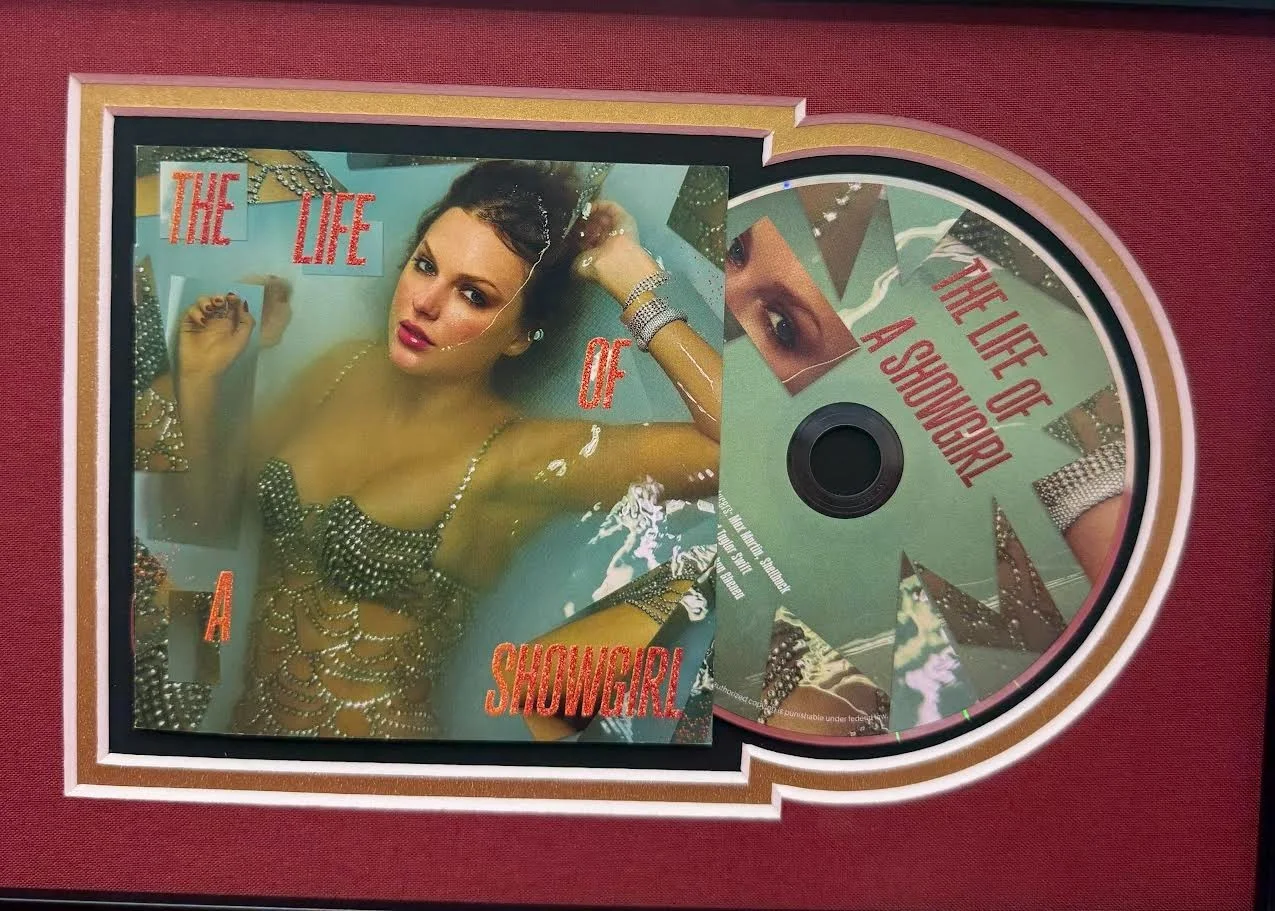 Taylor Swift Autographed Hand Signed Custom Framed Life of a Showgirl CD - JSA, image 3