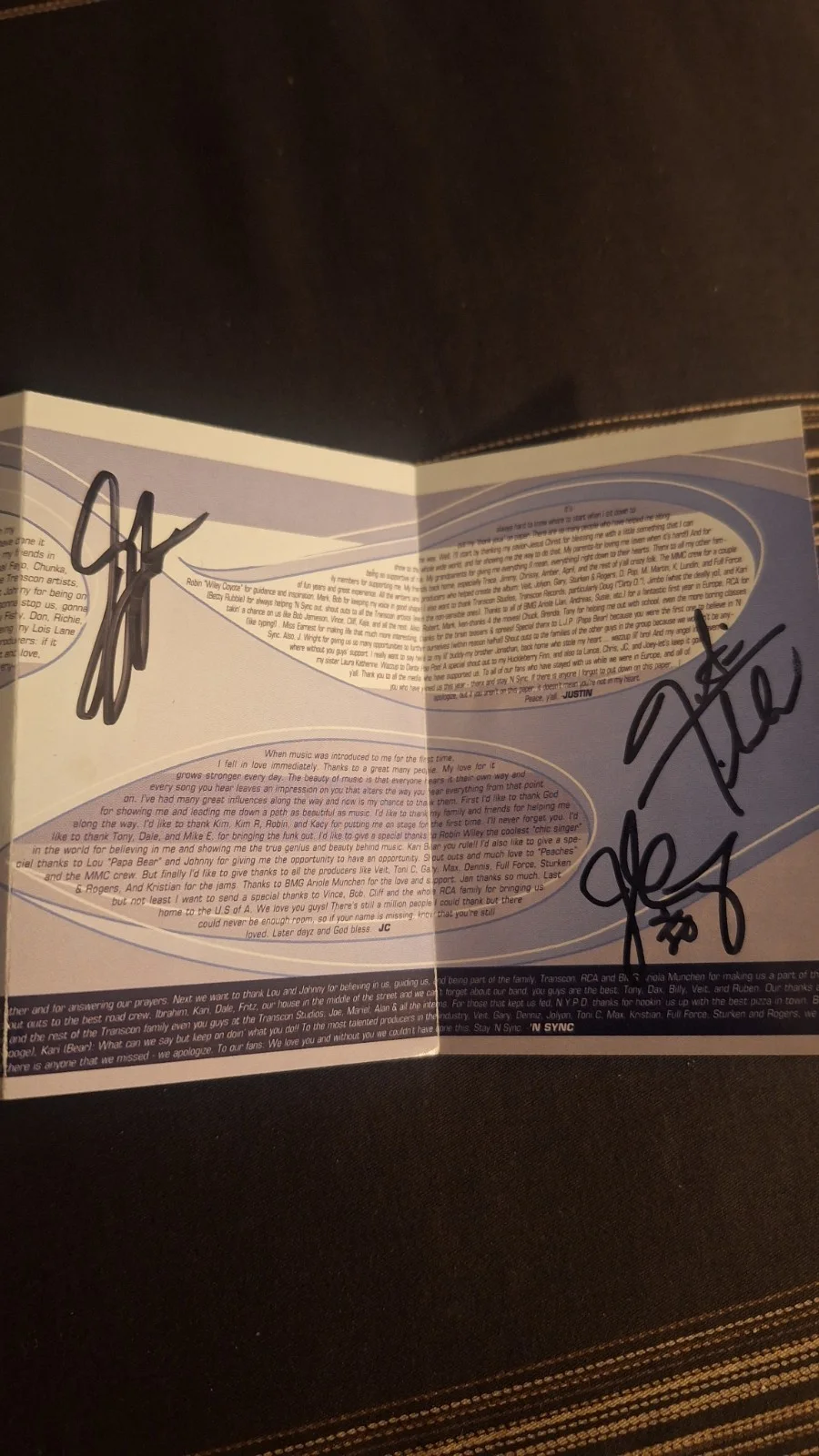 NSYNC ~ Signed Autographed X 5, 1997 Debut Album Liner, Excellent Condition, image 3