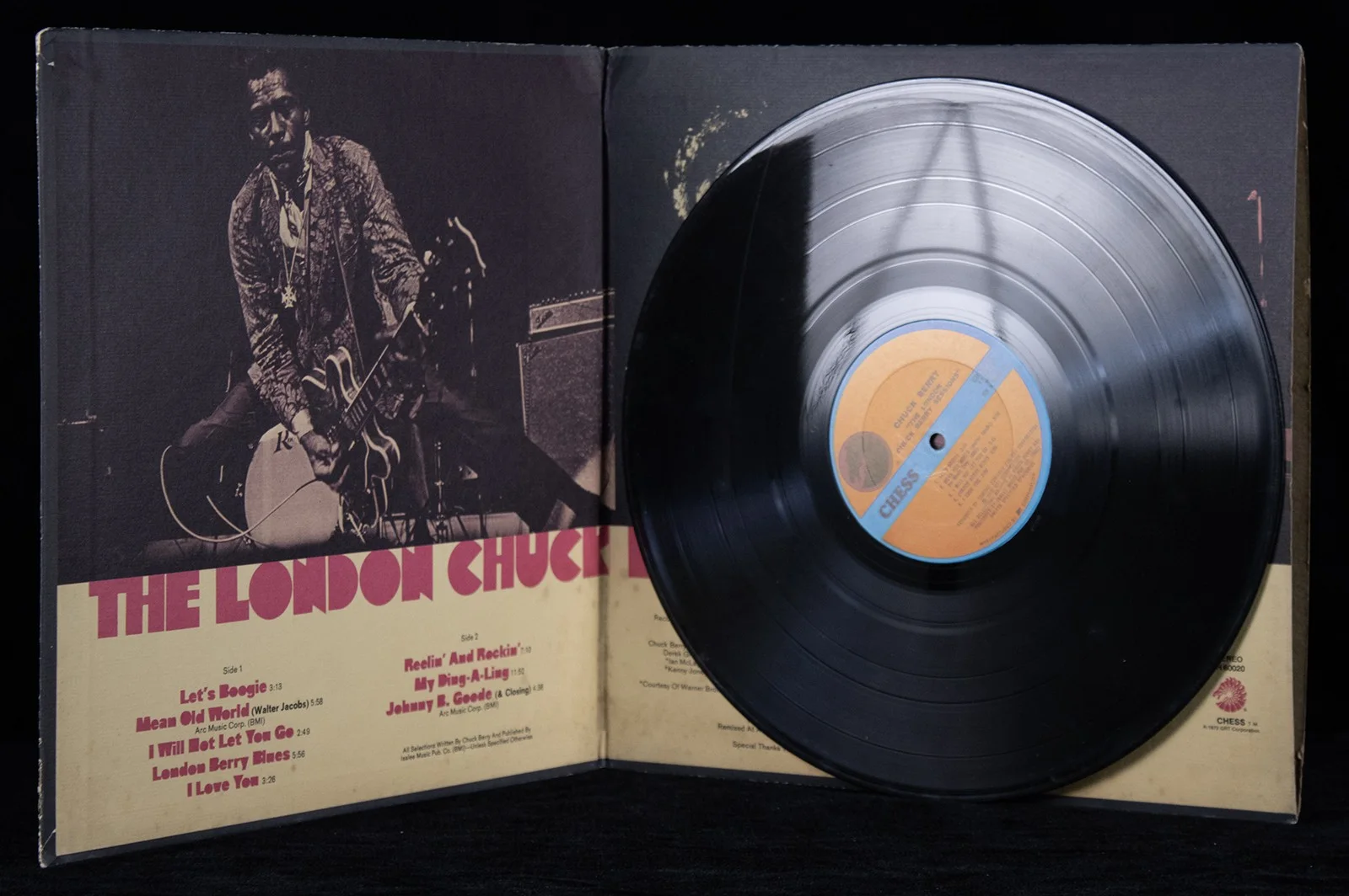 Chuck Berry — CHUCK BERRY - RECORD ALBUM COVER SIGNED, image 5