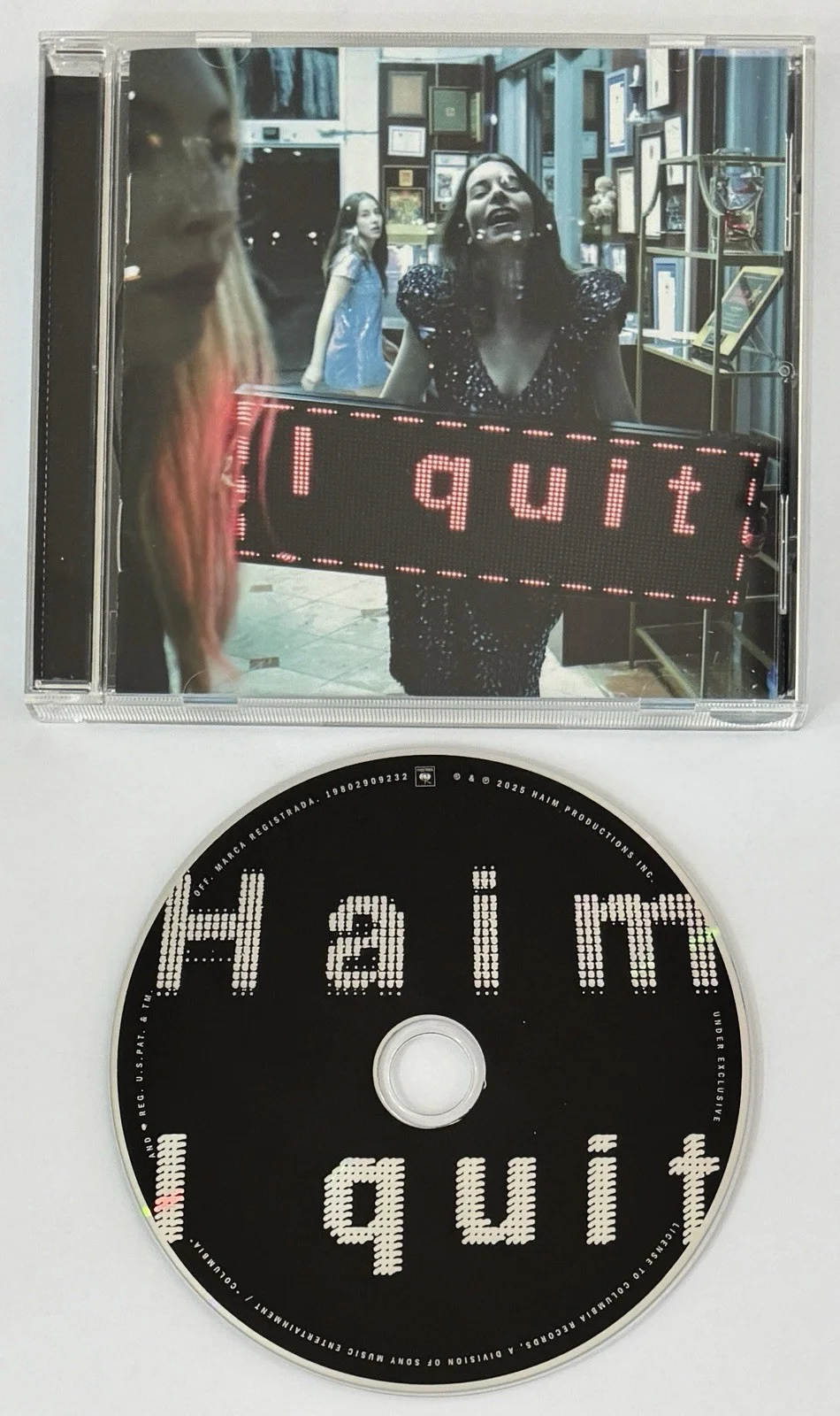 FRAMED HAIM ENTIRE BAND SIGNED I Quit Cover Photo Art Card & CD BAS Beckett COA, изображение 3