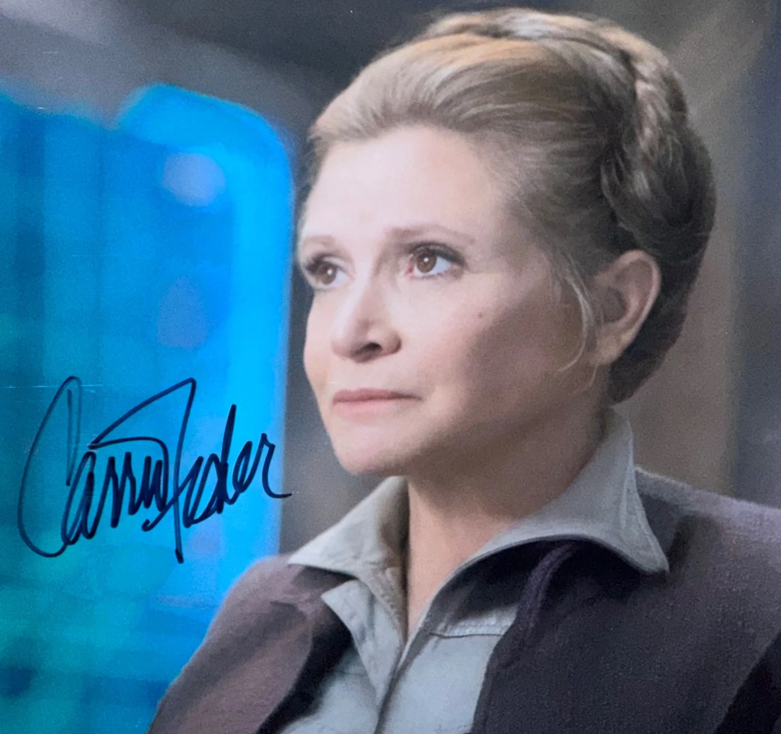 Carrie Fisher — Signed Carrie Fisher Photo Mrs Han Solo inscription Star Wars TFA 8x10 Auto PSA, изображение 5