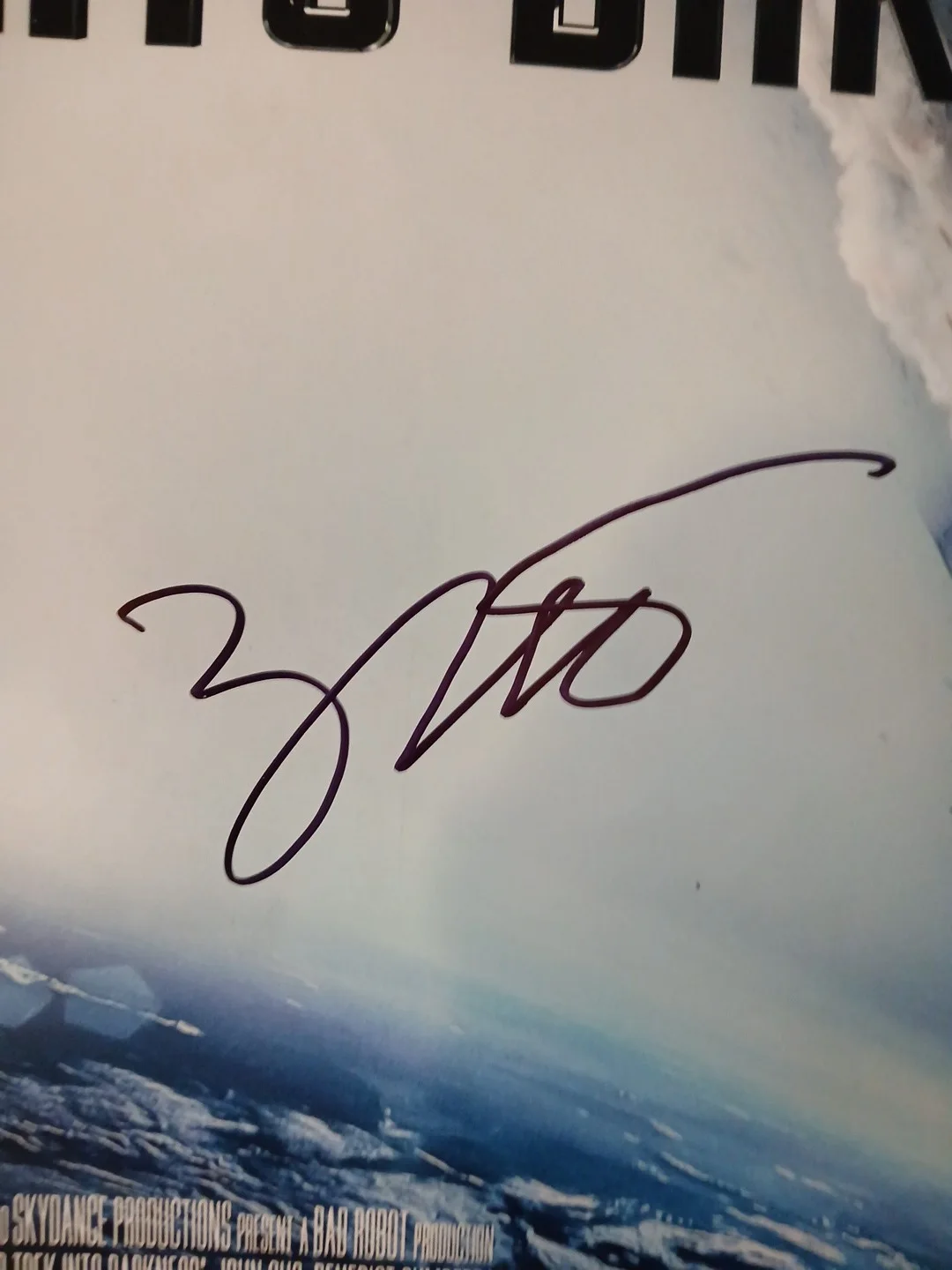 zachary quinto — Zachary Quinto Hand Signed INTO DARKNESS 11X17 PHOTO 📸, image 4