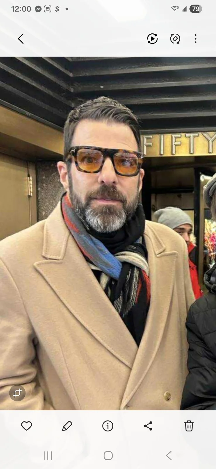 zachary quinto — Zachary Quinto Hand Signed INTO DARKNESS 11X17 PHOTO 📸, image 5