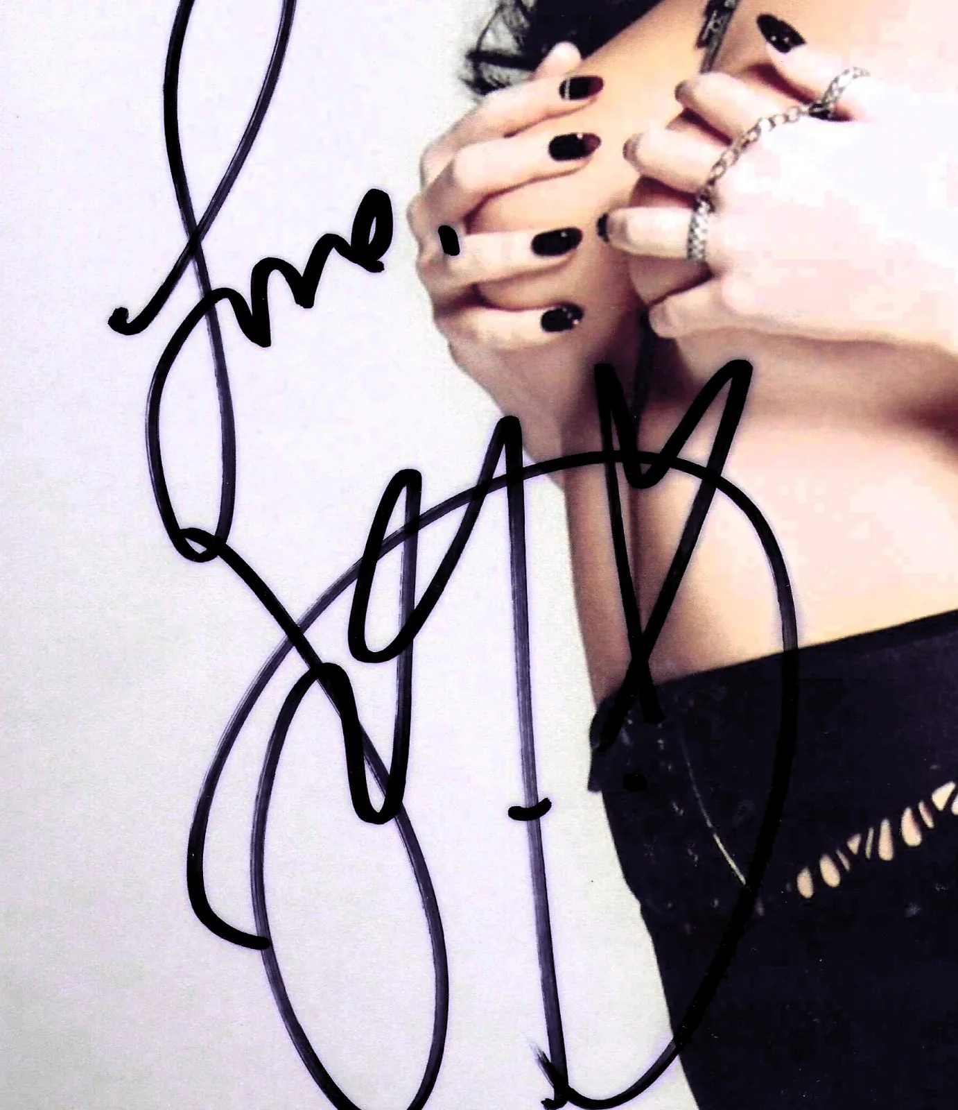 KATY PERRY signed approx. 8x12 with COA, image 2