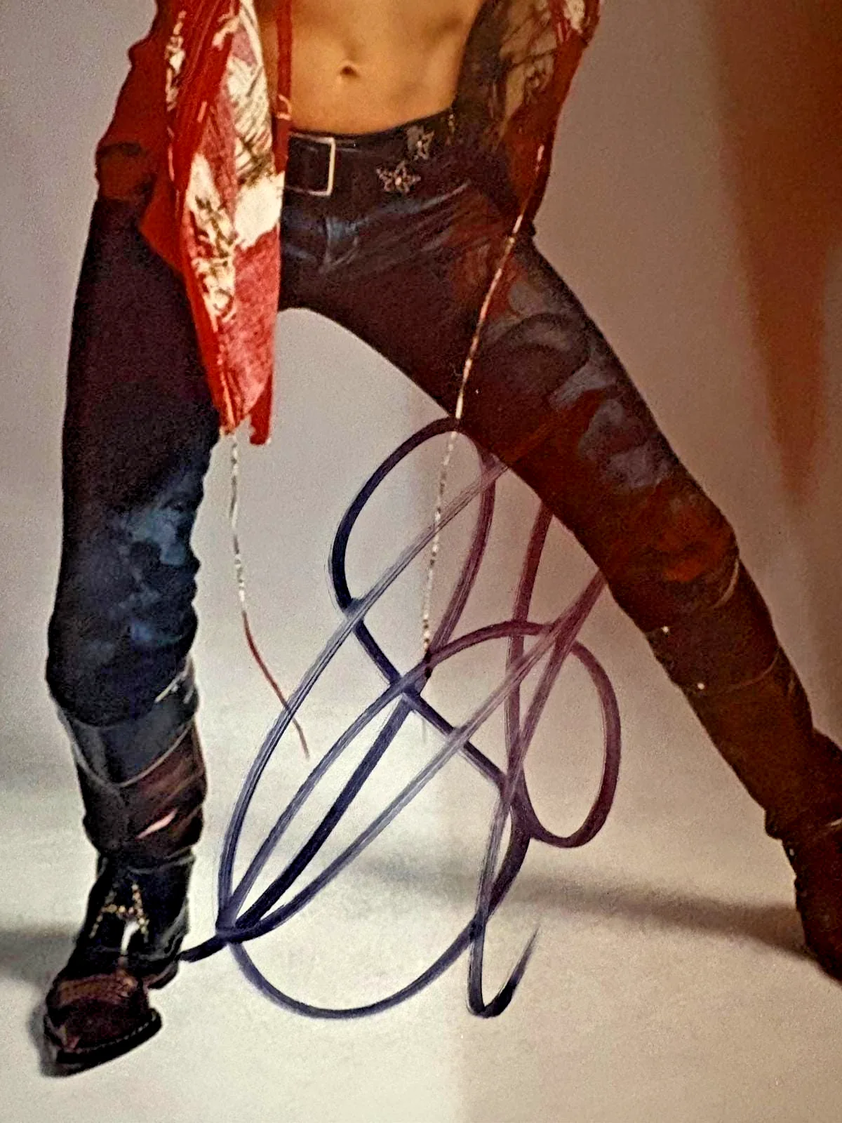 Steven Tyler — STEVEN TYLER AEROSMITH SIGNED AUTOGRAPHED 11X14 PHOTO PSA COA JOE PERRY BB, image 2