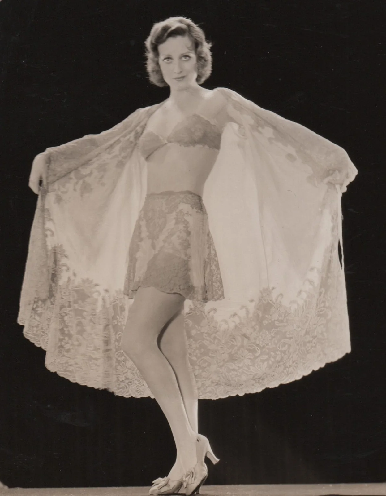 JOAN CRAWFORD vintage movie still OUR BLUSHING BRIDES - 1930, image 3