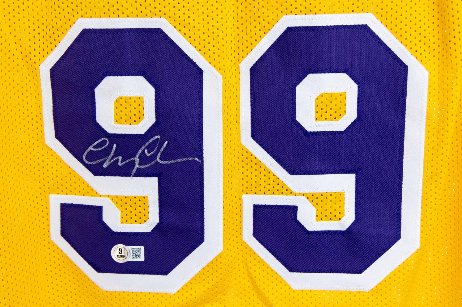 Chevy Chase — Chevy Chase Autographed Custom 'Fletch' Gold Los Angeles Jersey Chevy Chase Aut, изображение 2