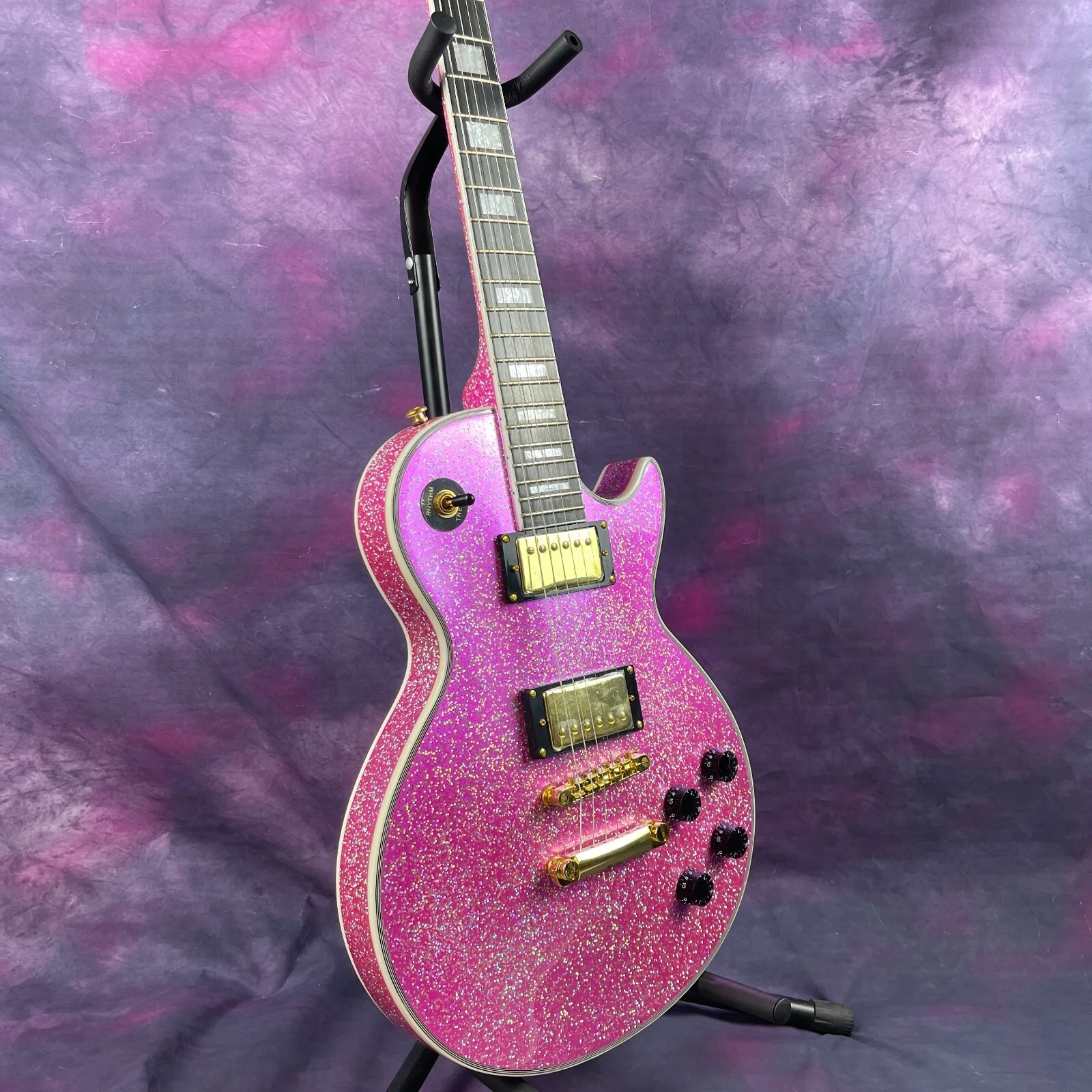 Hot Sale New Electric Guitar Metal Pink Solid Mahogany Body Gold Hardware, изображение 3
