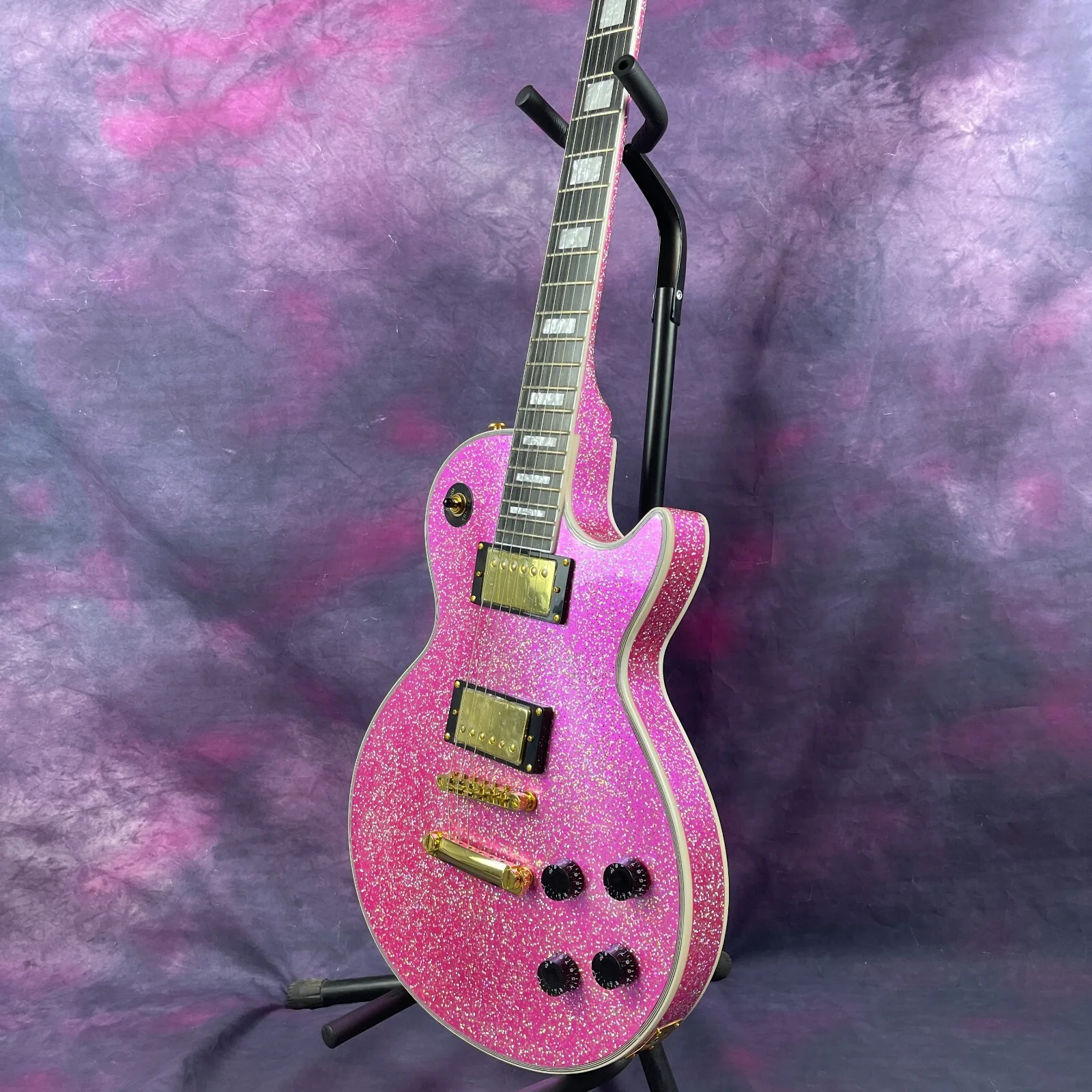 Hot Sale New Electric Guitar Metal Pink Solid Mahogany Body Gold Hardware, изображение 4
