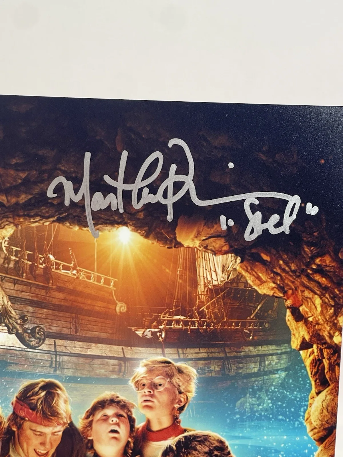 Martha Plimpton — MARTHA PLIMPTON The Goonies hand Signed 8x10 photograph JSA certified (#2), image 2