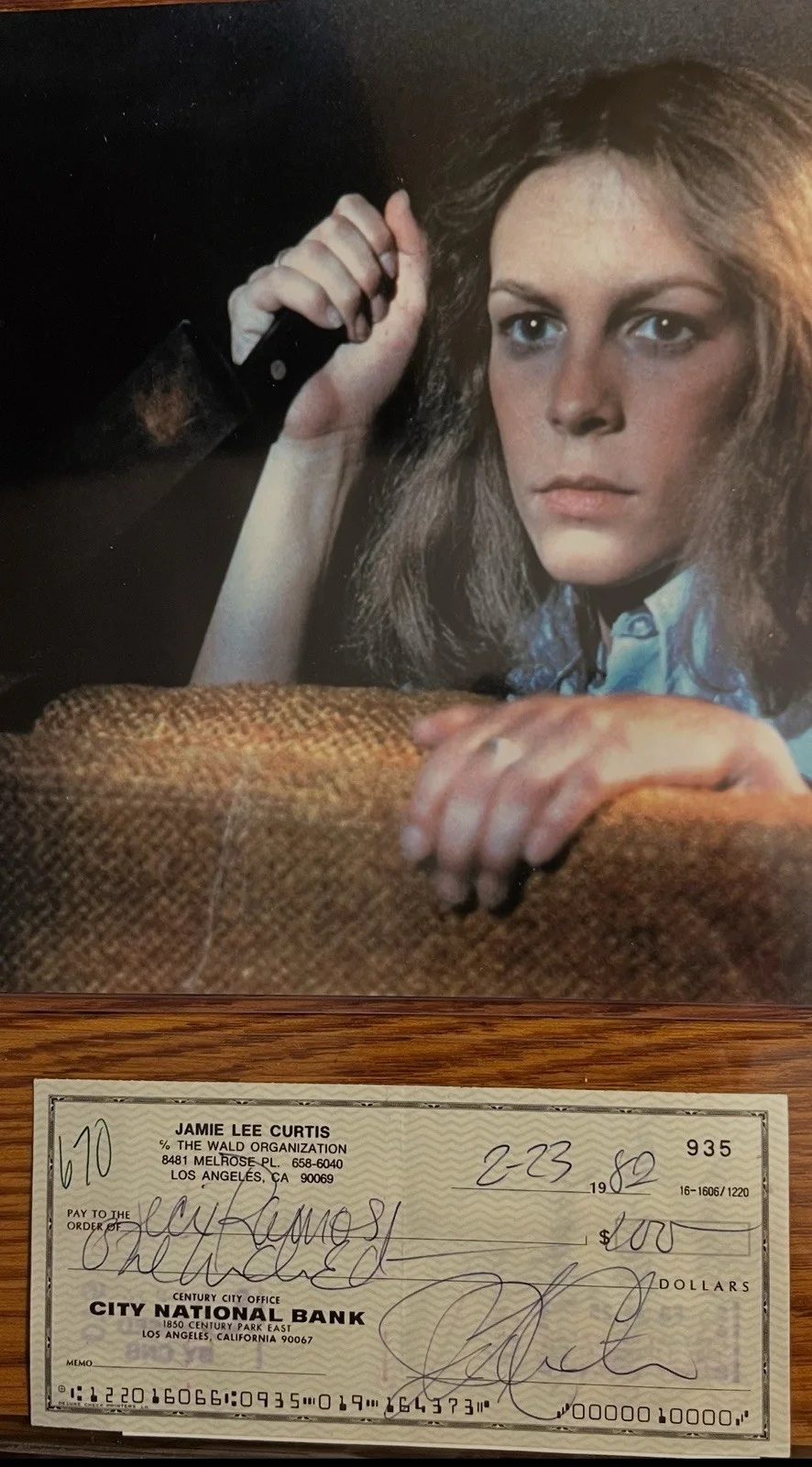JAMIE LEE CURTIS SIGNED CHECK JSA CERTIFIED WITH COA AND 8x10 PHOTO RARE, изображение 4