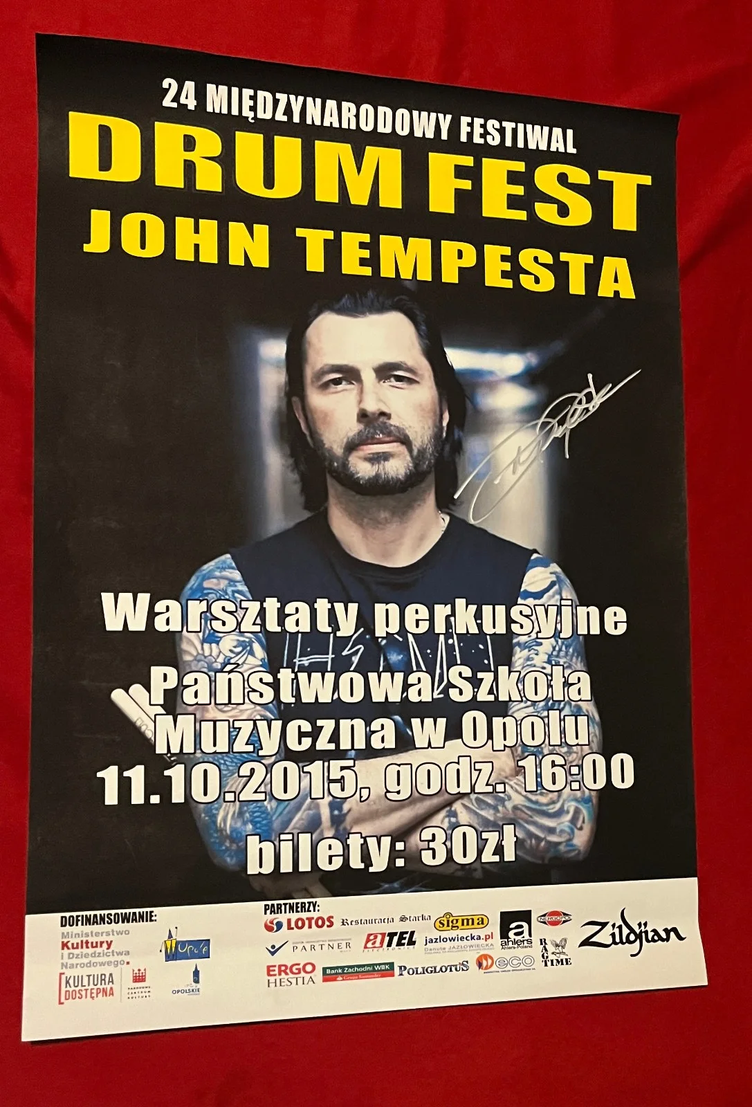 JOHN TEMPESTA — JOHN TEMPESTA The CULT 2015 AUTOGRAPHED RARE WARSAW POLAND DRUM CLINIC POSTER EX, изображение 2