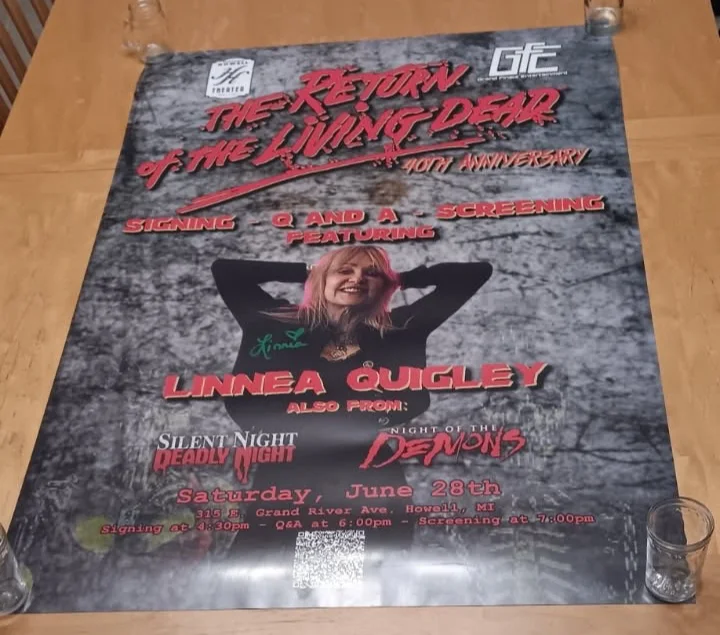 Linnea Quigley — Linnea Quigley RETURN OF THE LIVING DEAD Signed Poster 40th Anniversary RARE!, изображение 2