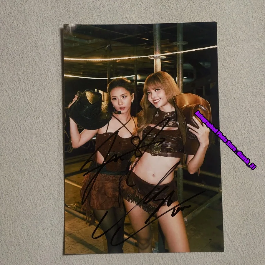 JISOO & LISA — BPINK & JISOO Autographed Hand Signed Photo 4*6