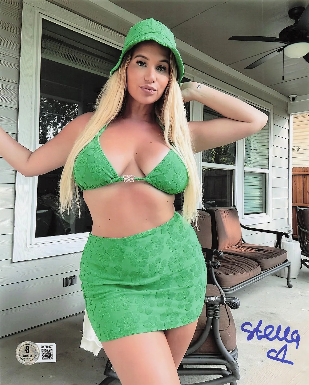 Stella Andrews — Hot Stella Andrews Signed Autograph 8x10 Photo Adult Film Legend Beckett BAS