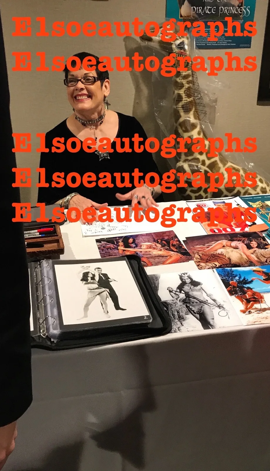 Martine Beswick — Martine Beswick signed 8x10 photo. In Person Photo Proof - 007 Bond Thunderball, изображение 3