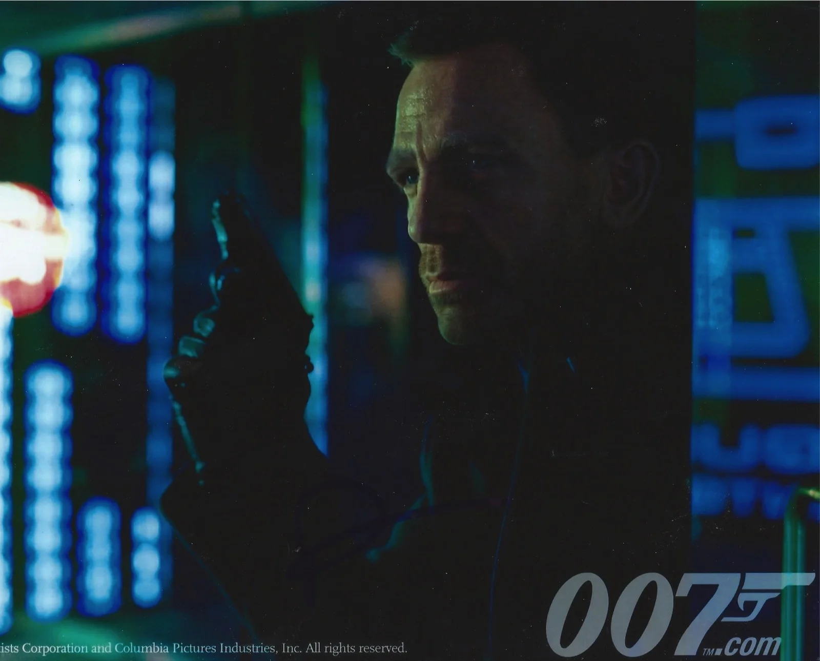 Daniel Craig — Daniel Craig signed Skyfall 8x10 Photo - Proof - Spectre 007 James Bond