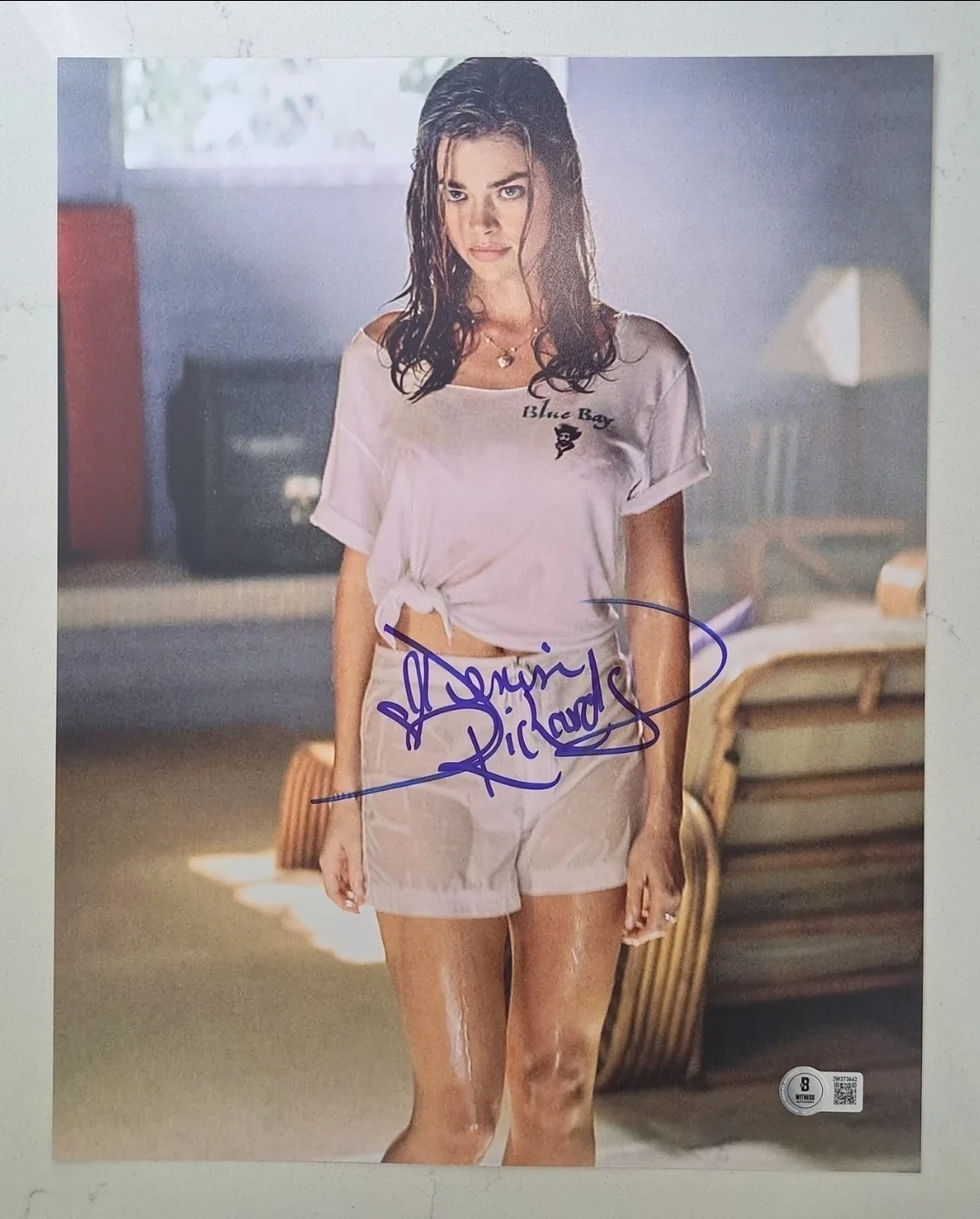 DENISE RICHARDS as Kelly Van Ryan Signed 11x14 Wild Things Photo Beckett BAS MT, image 2
