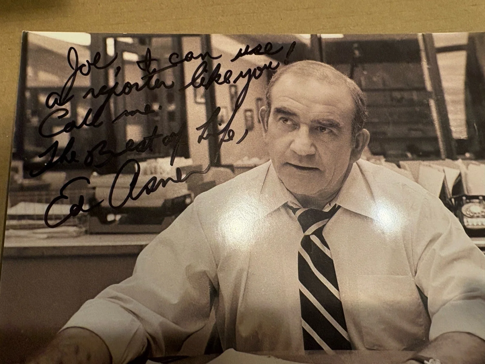 Ed Asner — ED ASNER signed Mary Tyler Moore 8.5 X 11, Inscription. Photo, image 2