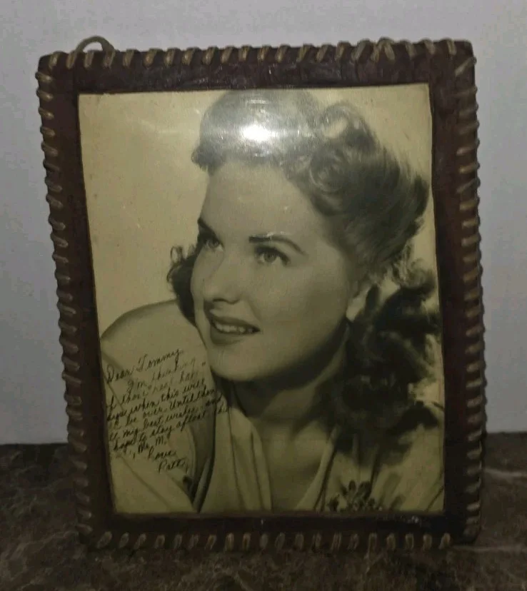 adrian booth brian aka lorna gray — Vintage 1940-50s Photo of Patt Autographed 8x10 Photo Signed Leather FRAMED, изображение 4