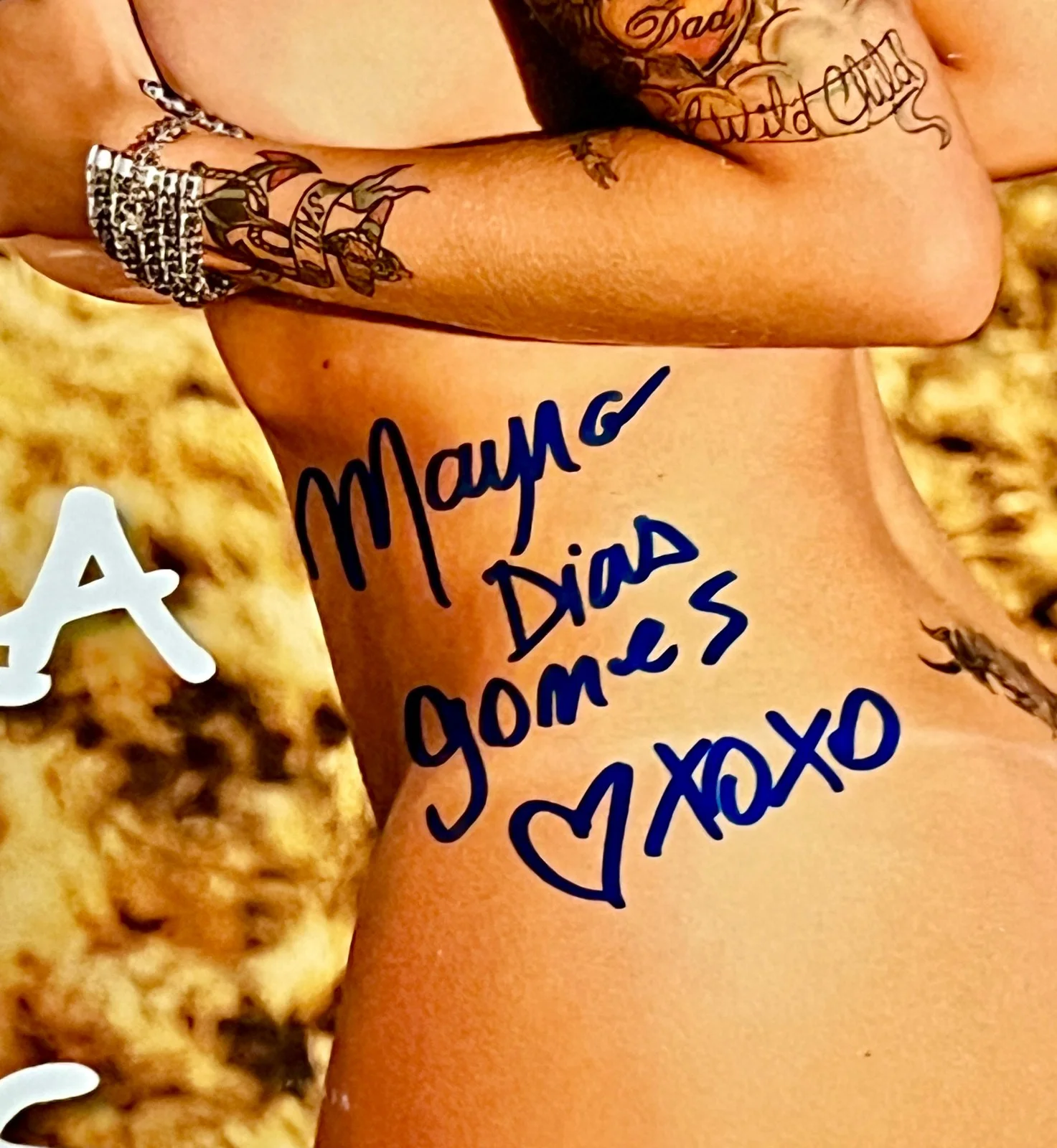 Mayra Dias Gomes aka May Valentine — MAYRA DIAS GOMES Signed Auto SEXY Magazine July 2010 MAY VALENTINE NWA PROOF, изображение 2