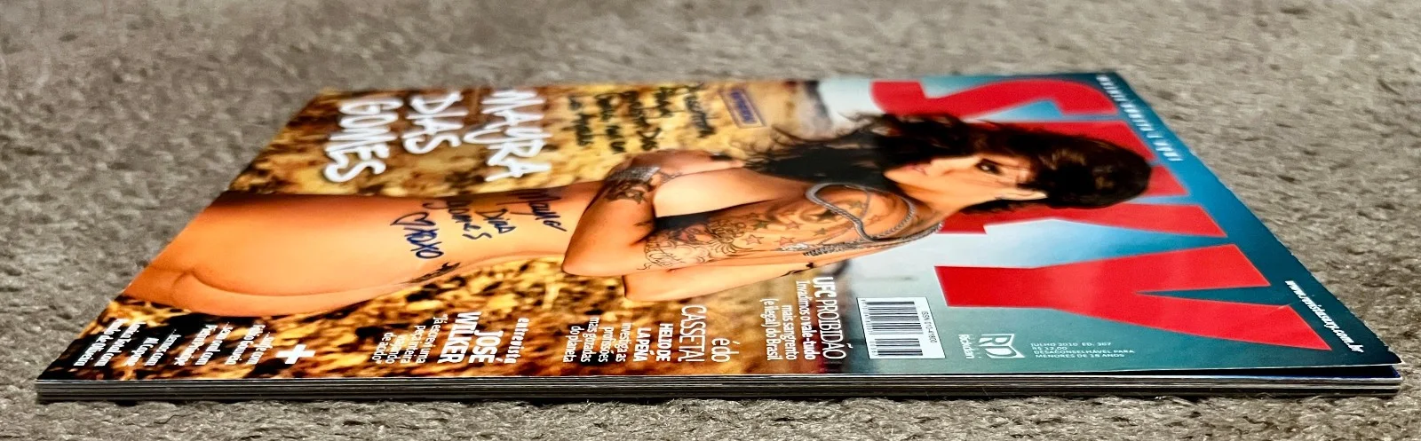 Mayra Dias Gomes aka May Valentine — MAYRA DIAS GOMES Signed Auto SEXY Magazine July 2010 MAY VALENTINE NWA PROOF, изображение 5