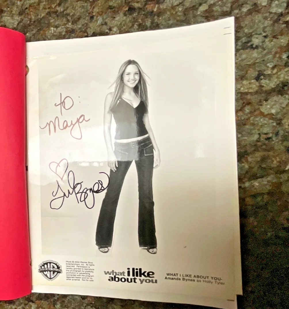 Amanda Bynes, cast — 2004 AMANDA BYNES + CAST SIGNED SCRIPT AND HEADSHOT- EXCELLENT CONDITION, image 2