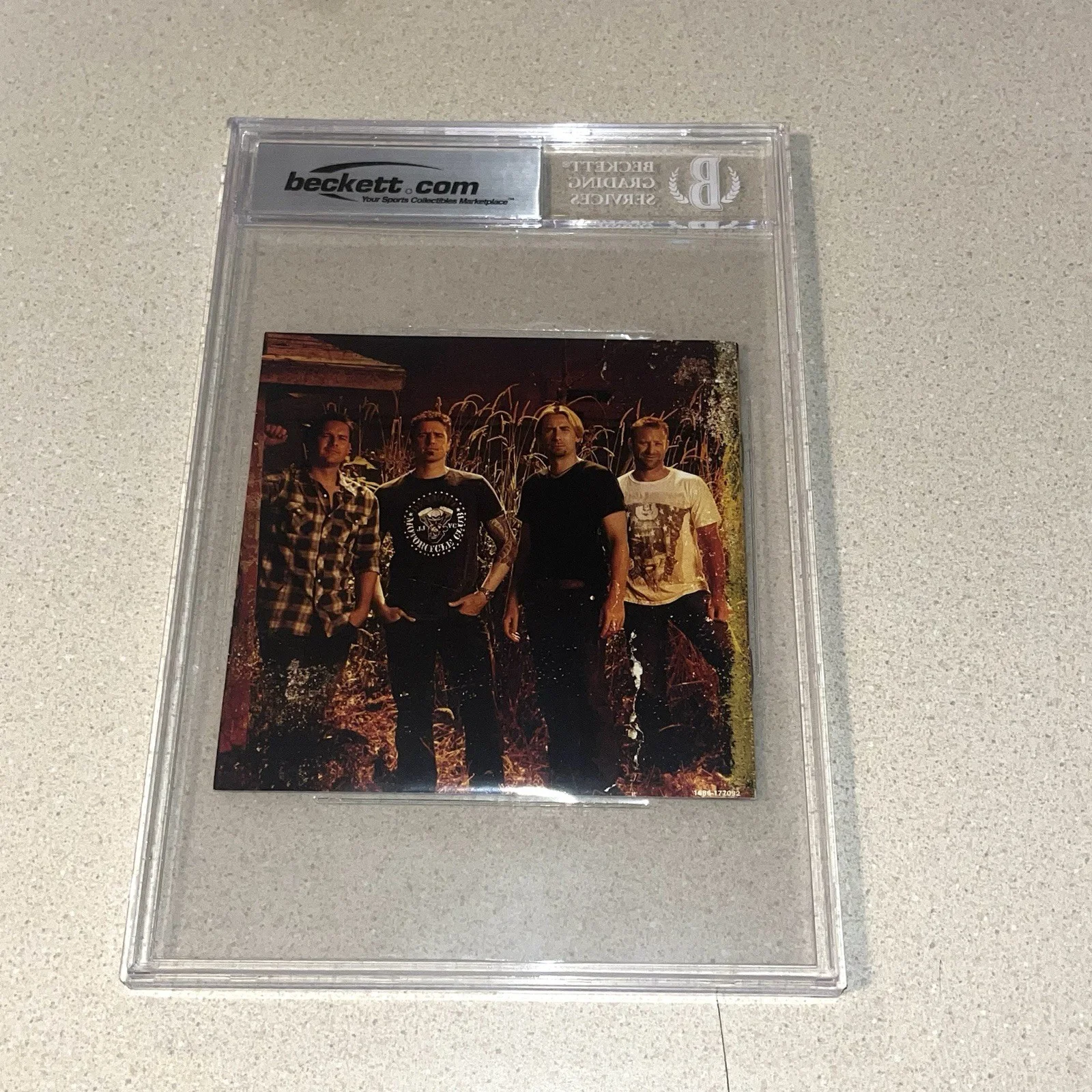 CHAD KROEGER NICKELBACK signed autographed HERE AND NOW CD BOOK BECKETT SLABBED, изображение 3