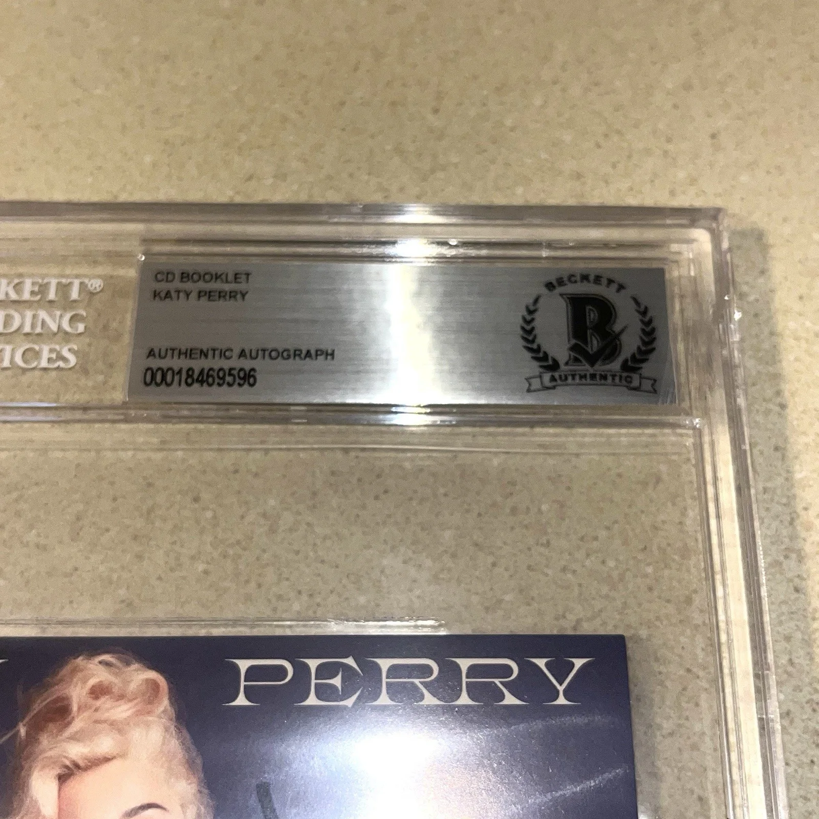 KATY PERRY SINGER signed autographed SMILE CD JACKET/BOOKLET BECKETT BAS SLABBED, image 2