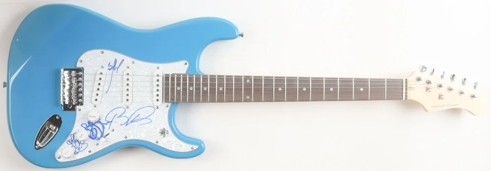 Dave Matthews, Stefan Lessard, Tim Reynolds, Boyd Tinsley, Jeff Cohen — Two Dave Matthews Band x5 Signed Autograph Full Size Red Blue Guitars - COA, изображение 3