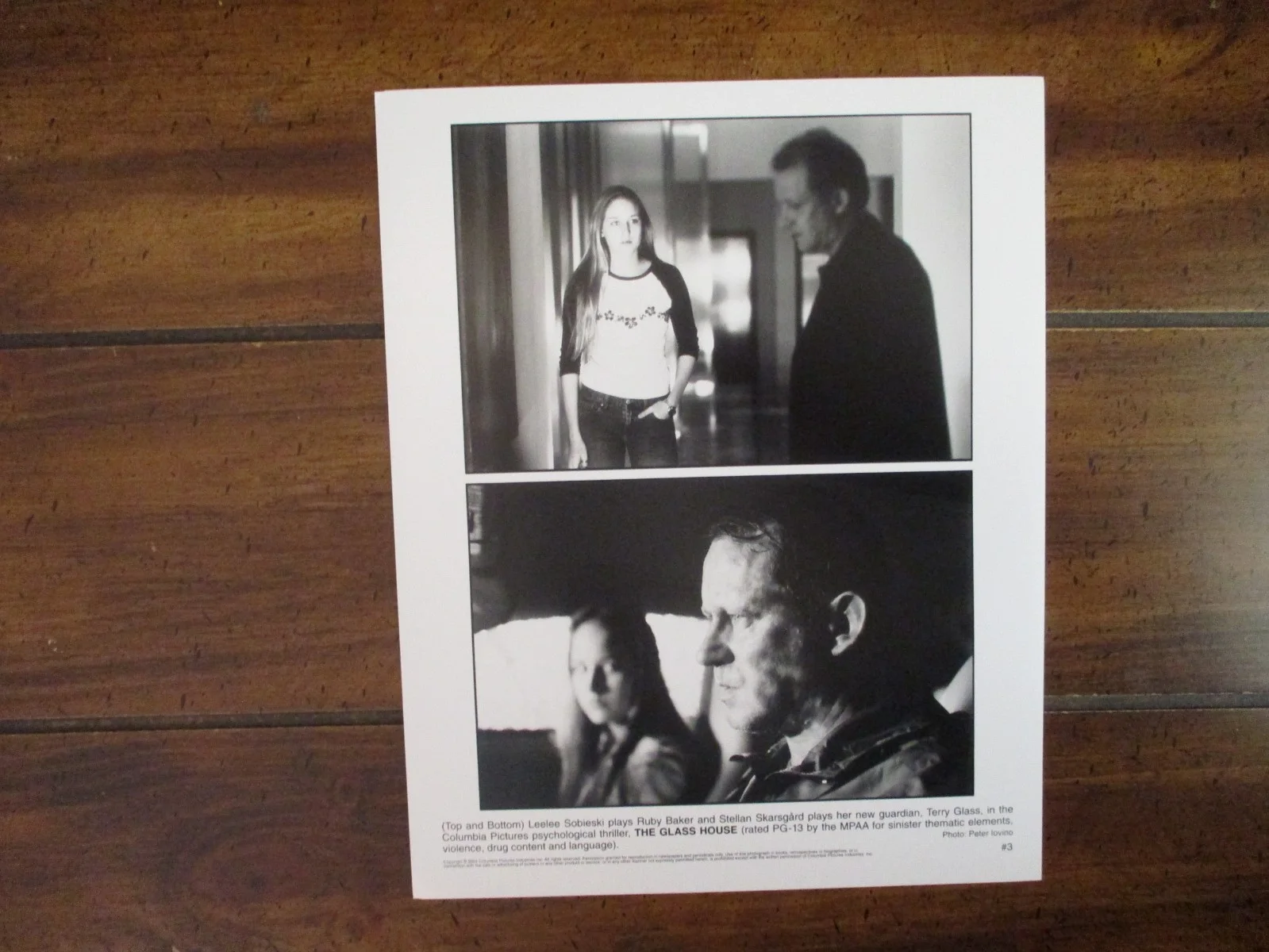Leelee Sobieski/Stellan Skarsgard(THE GLASS HOUSE)2001 8 x 10 Black/White Photo, изображение 2